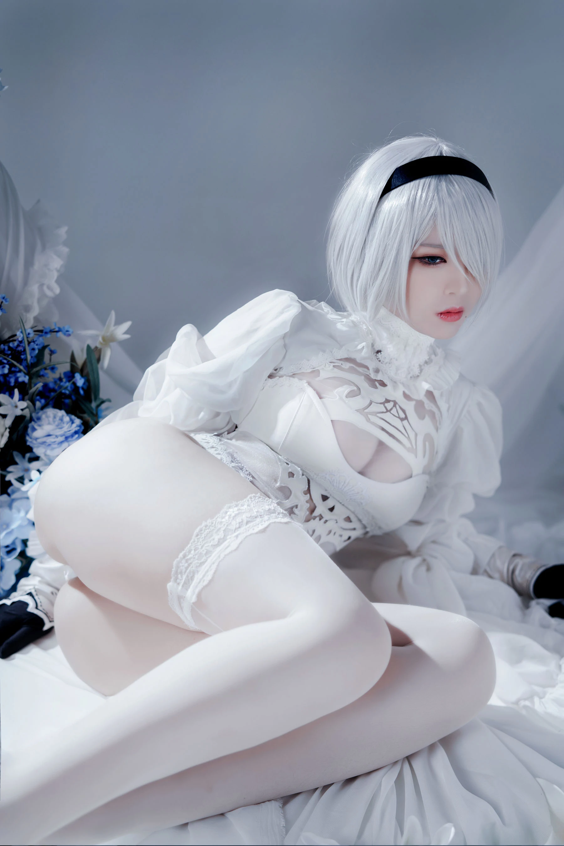半半子 – Automataヨルハ二号B型 白いドレス插图1