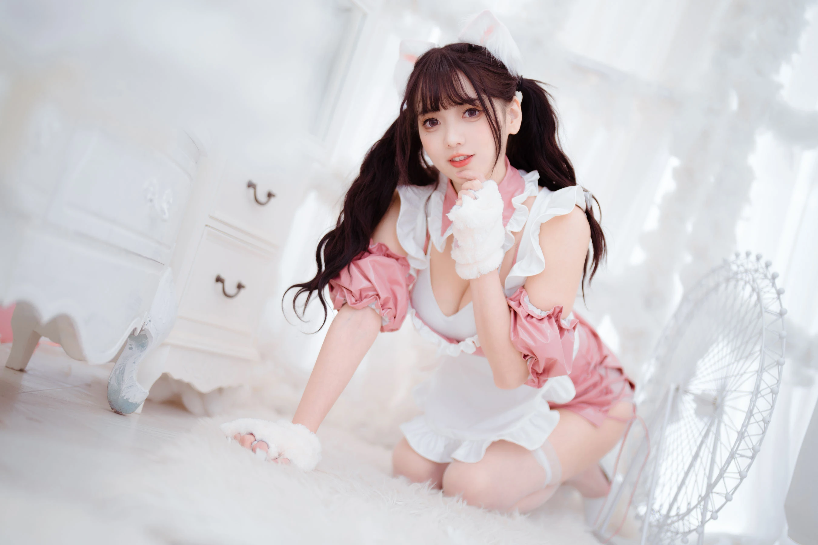 可爱妹子陆卿卿kyokyo – 粉白女仆插图7
