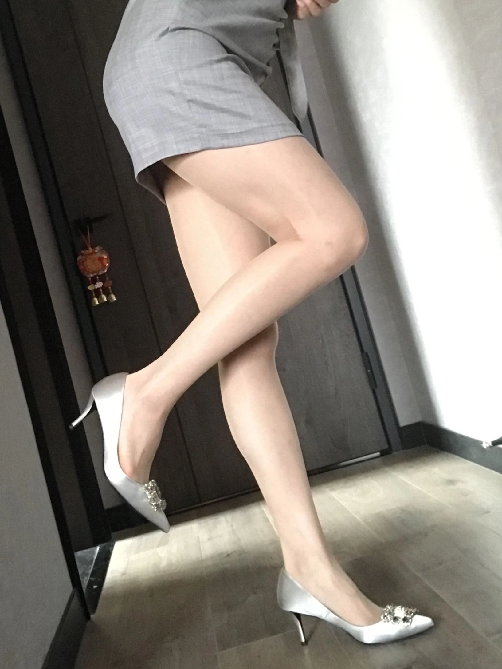 丝足博主麋鹿_Monroe 2020.04.15 御姐薄丝 [32P]插图4