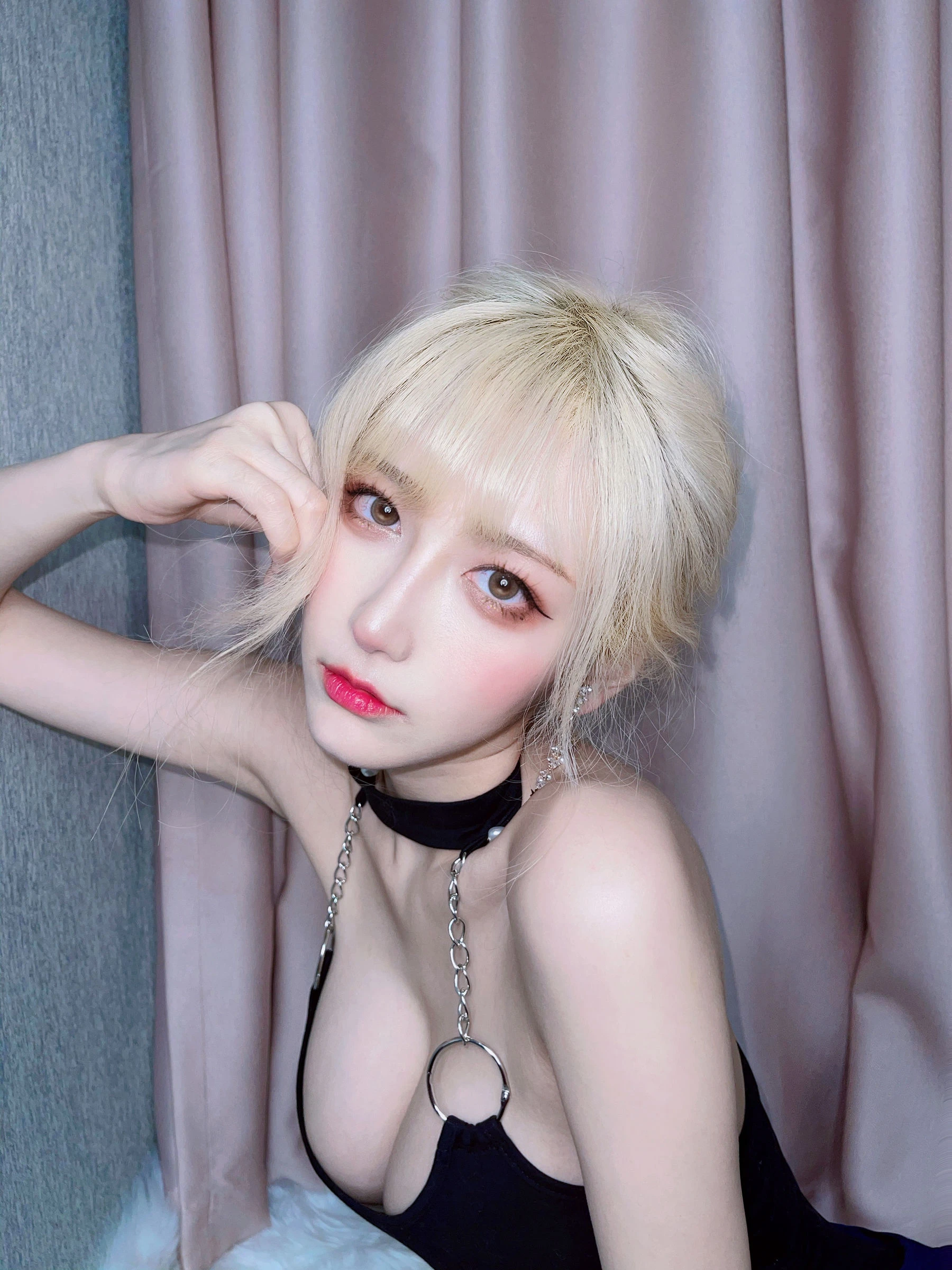 人气Coser啾小妍 – 金发芭比 [40P]插图2