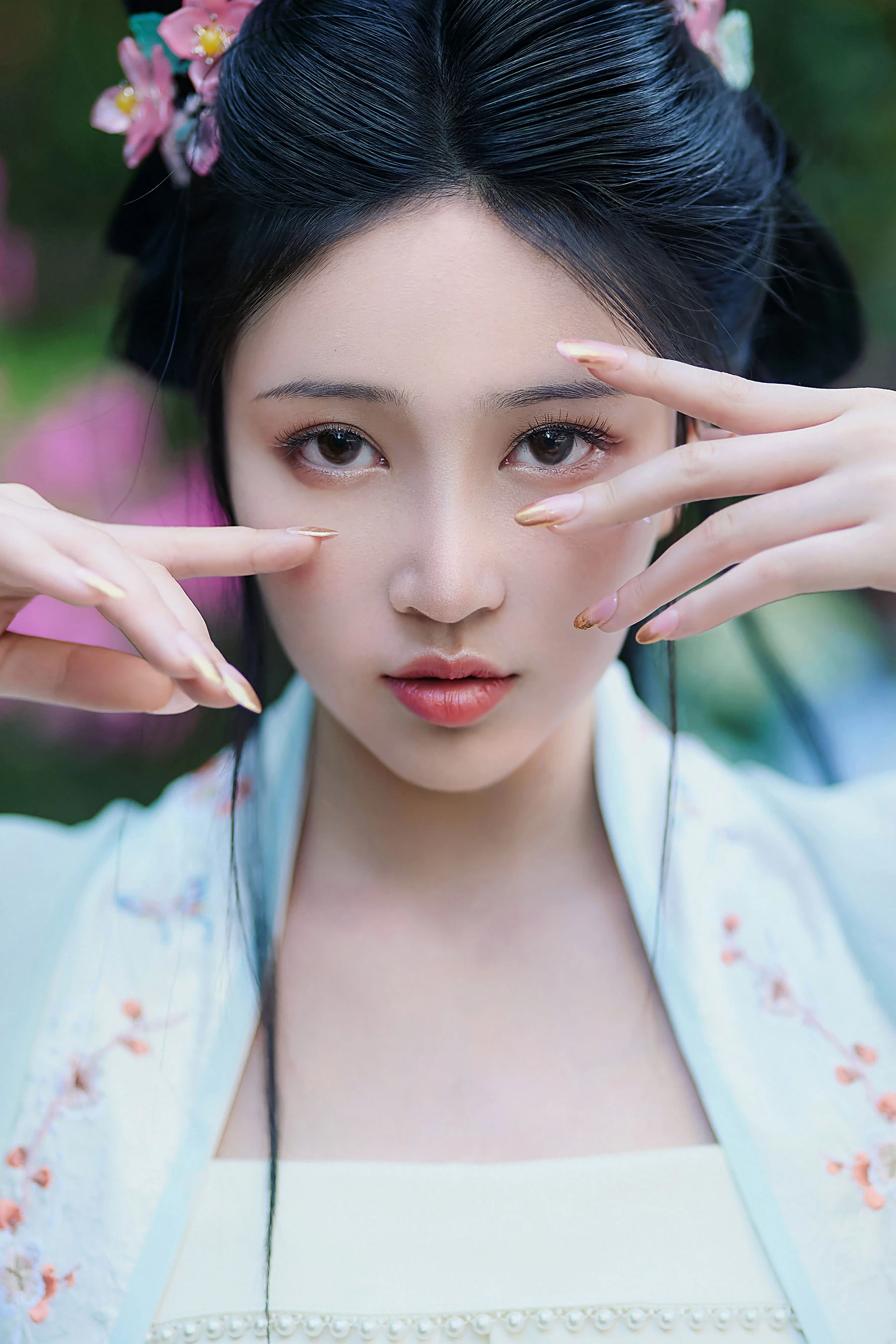 Nnian – 花间集插图2