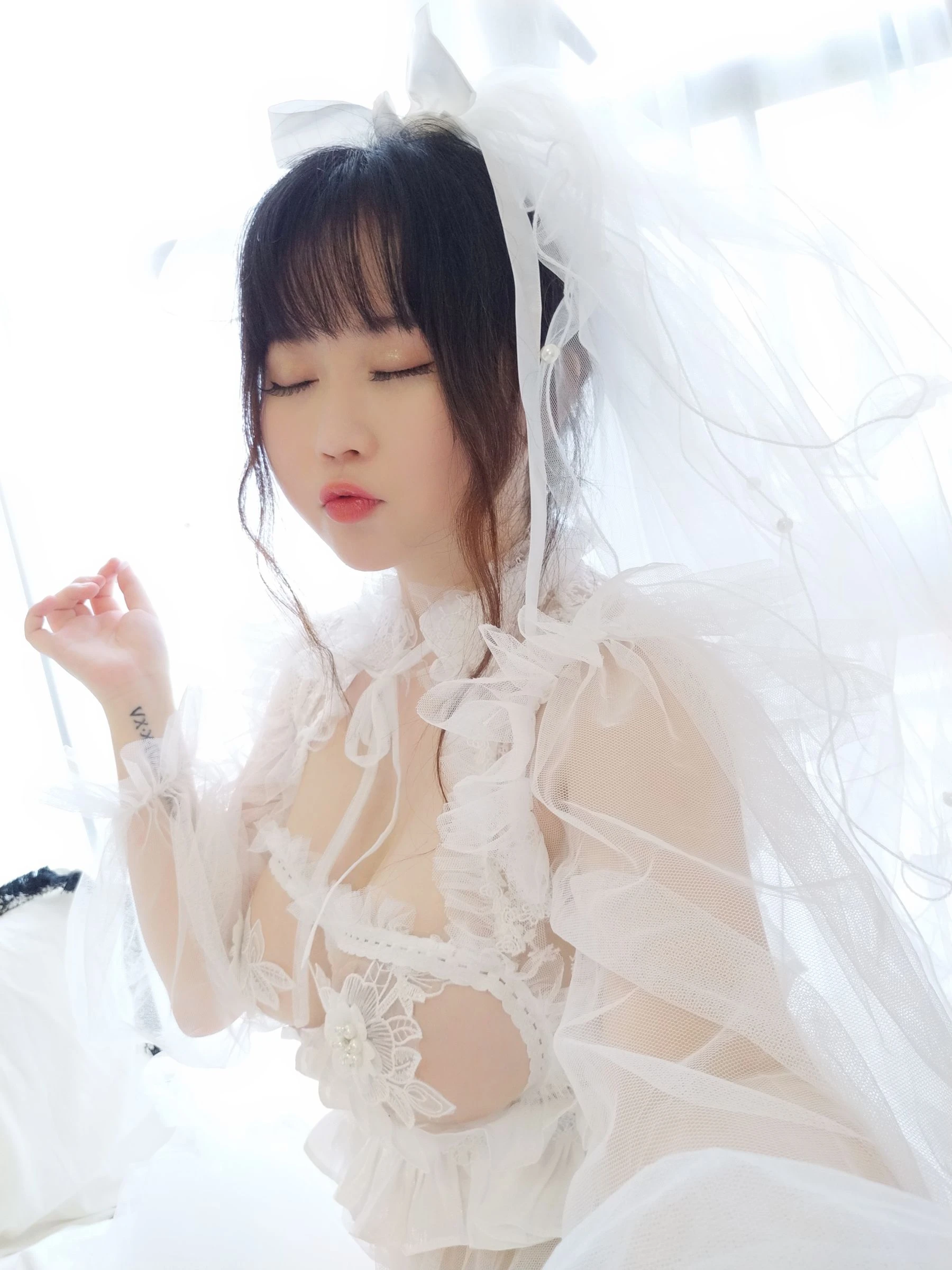 蜜桃少女是依酱呀 – 花嫁插图7