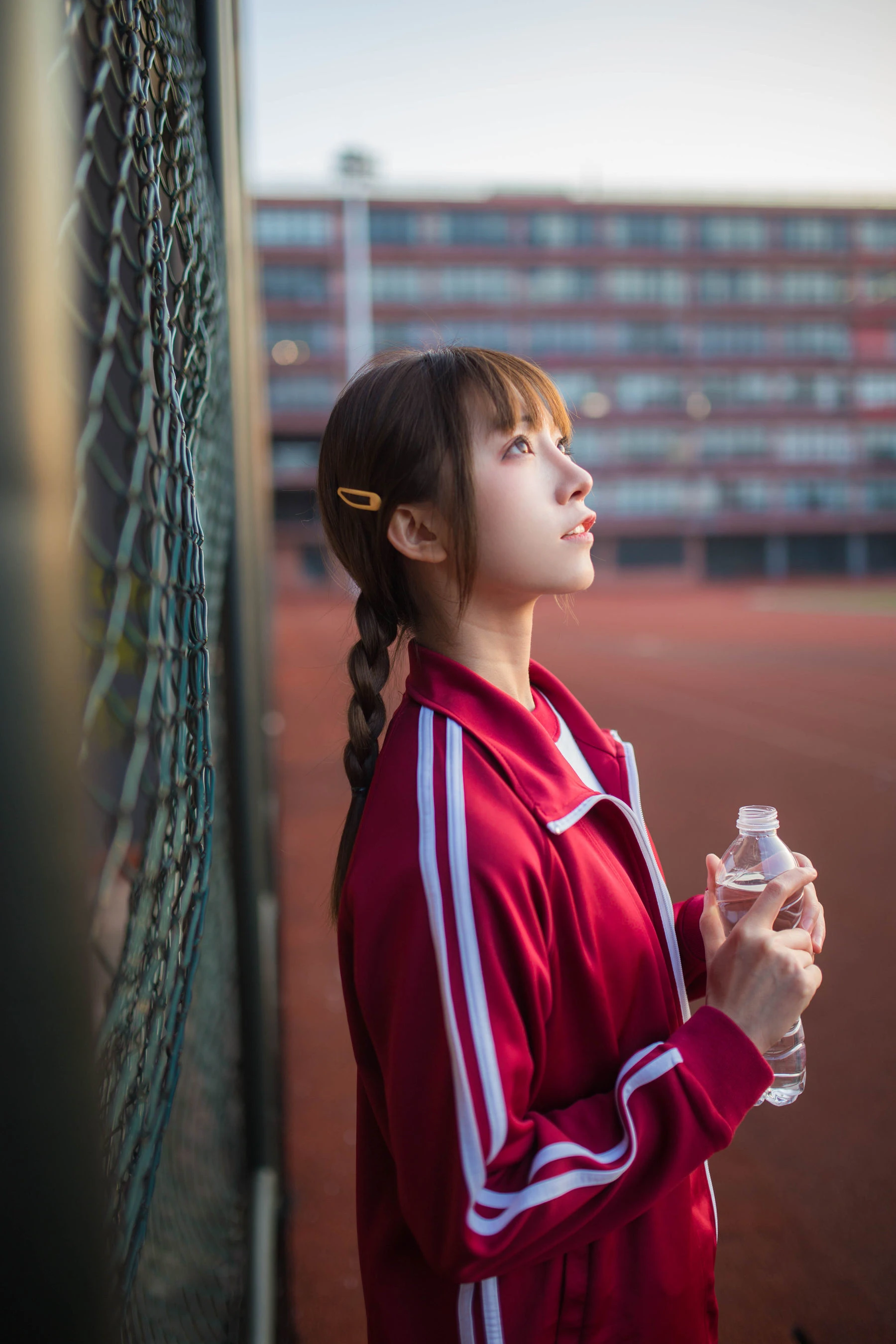 动漫博主Kitaro_绮太郎 红色运动服女孩高清在线免费欣赏–微密图社-微密图社