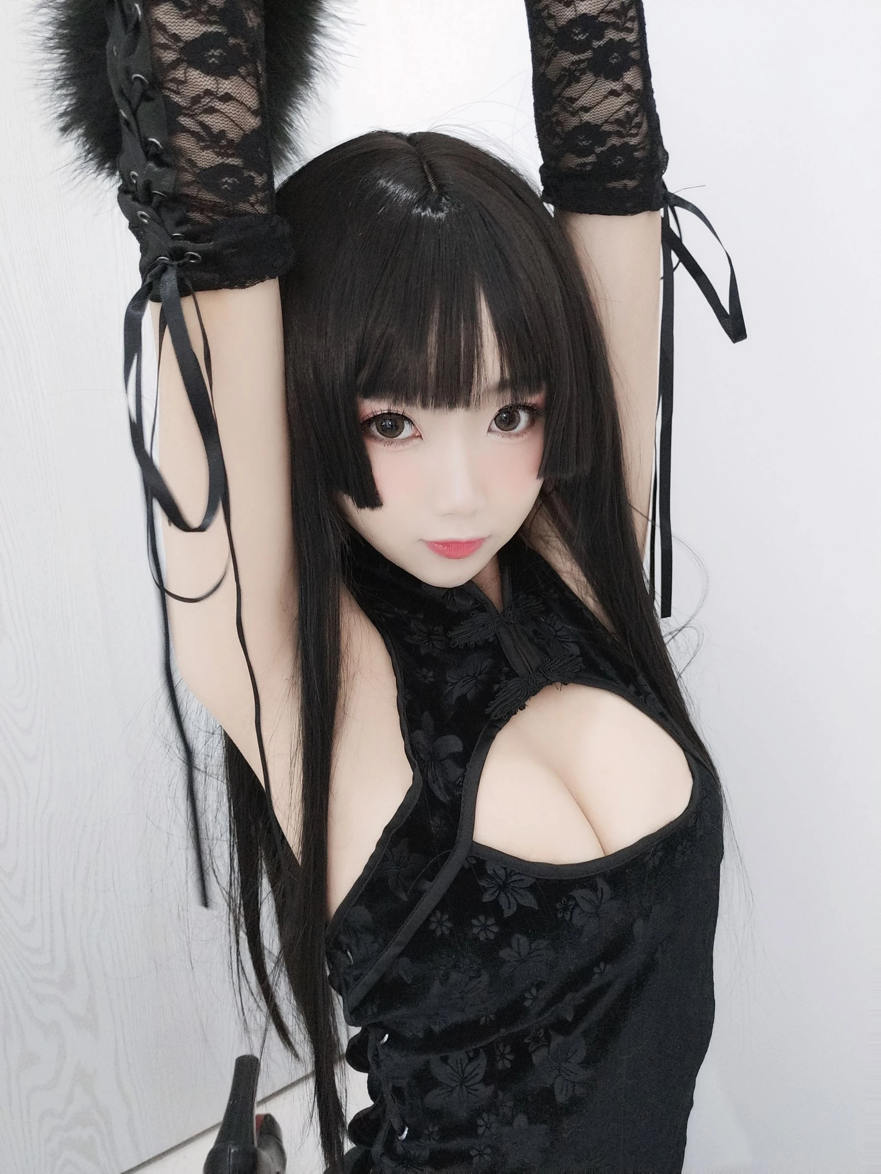 白嫩美少女鬼畜瑶 黑色旗袍插图4