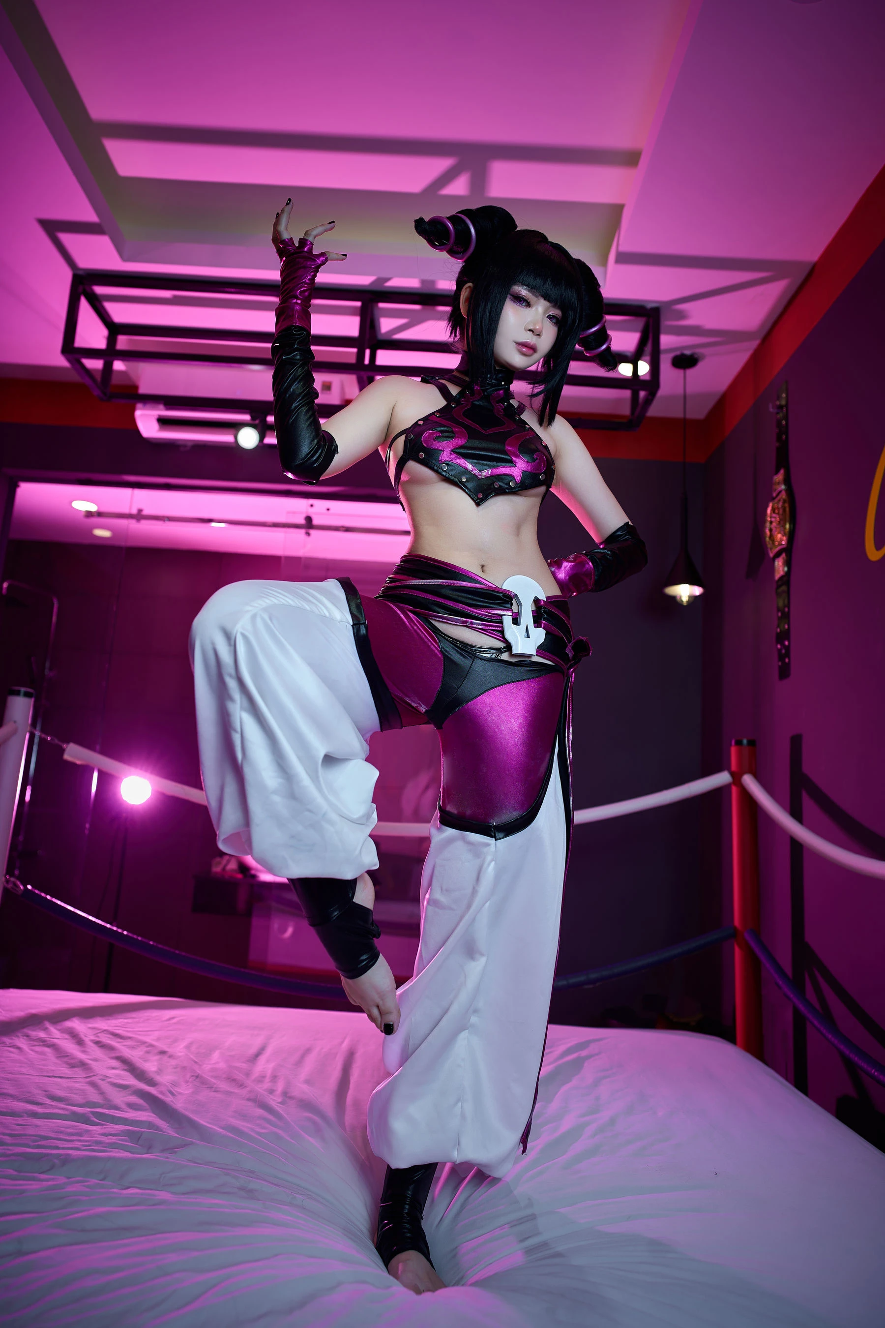 ZinieQ – Juri Han插图1