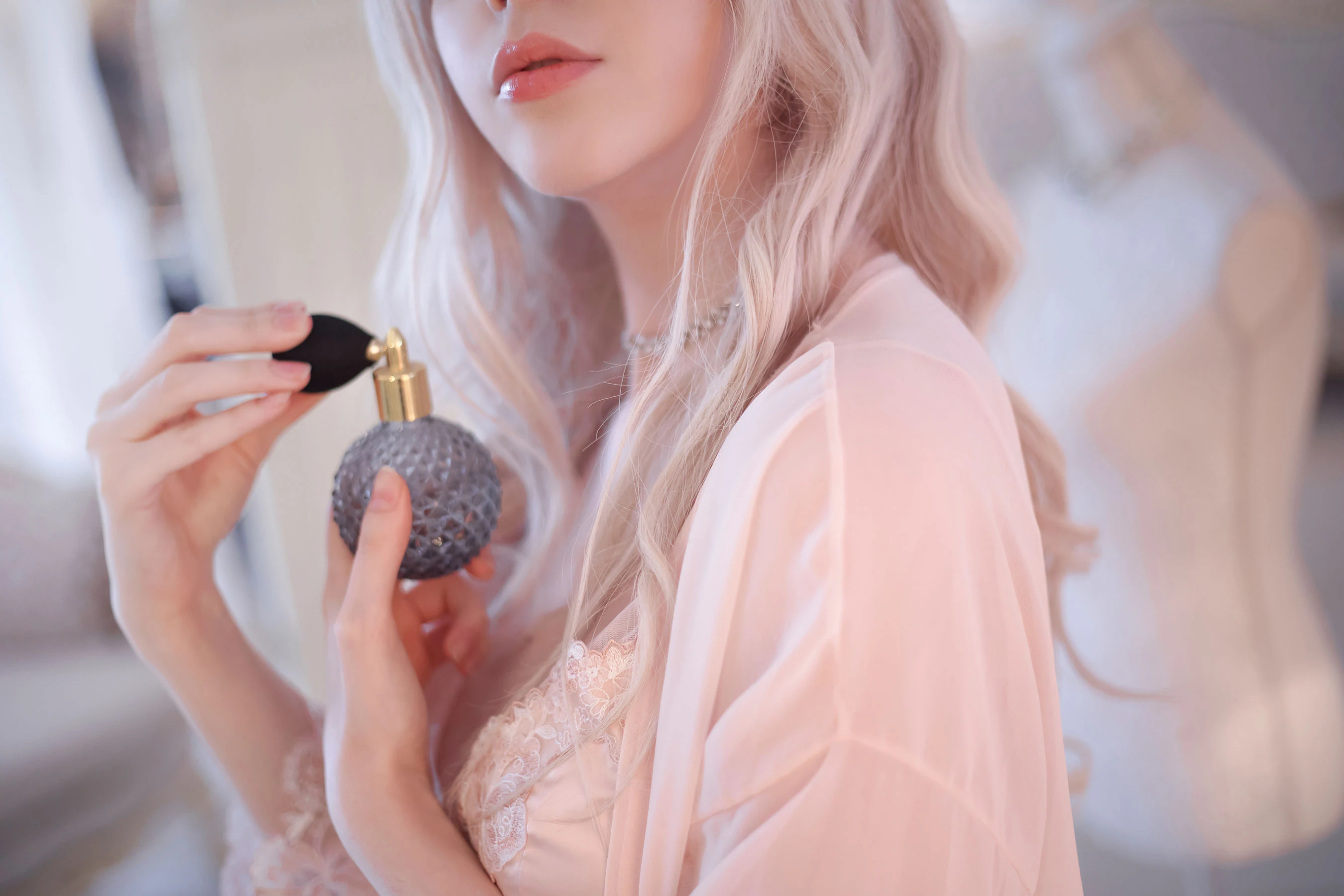 国外美女SayaTheFox – 粉色套裝 [15P]插图1