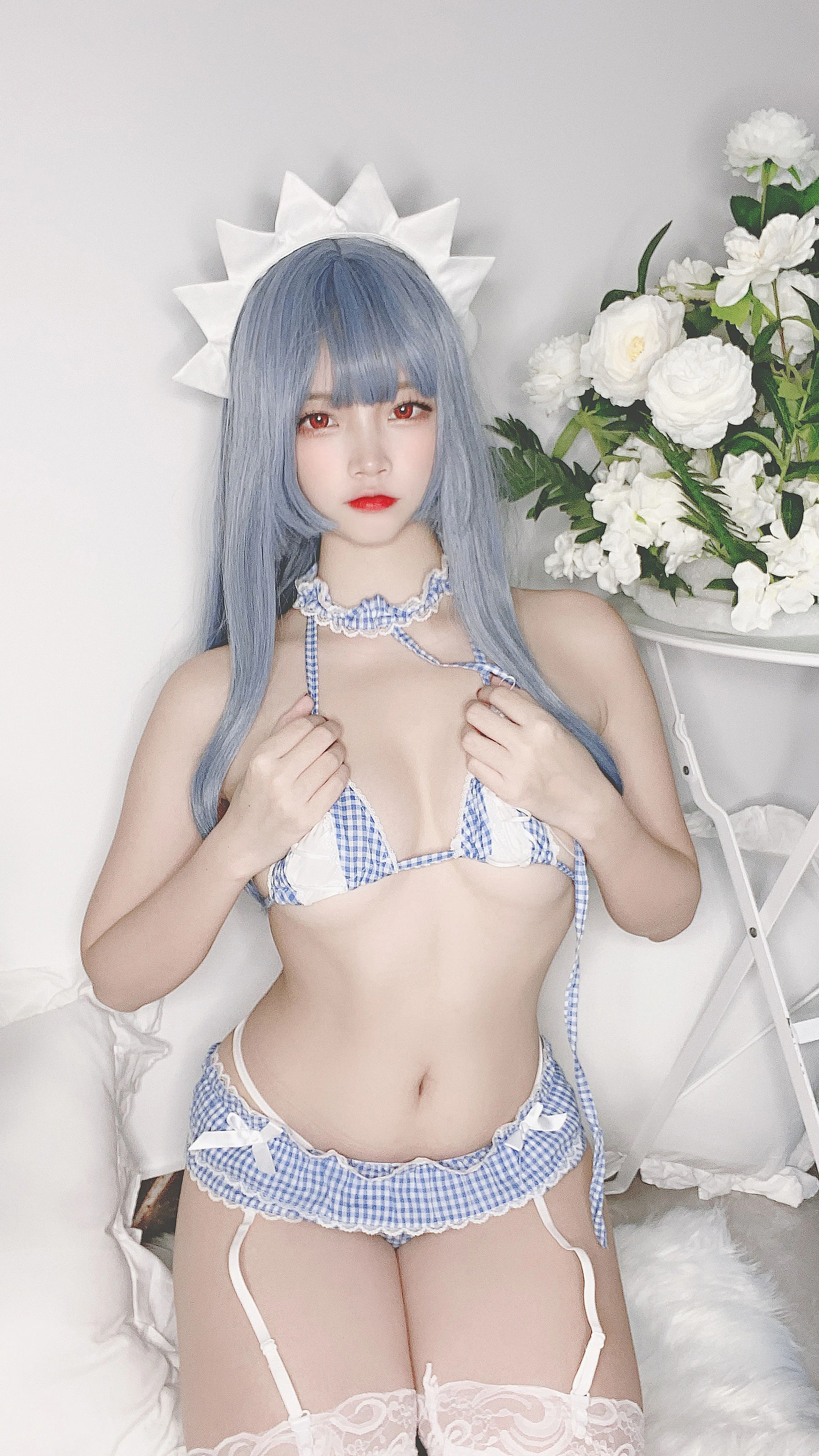 人气Coser二佐Nisa – 蓝格比基尼女仆插图8