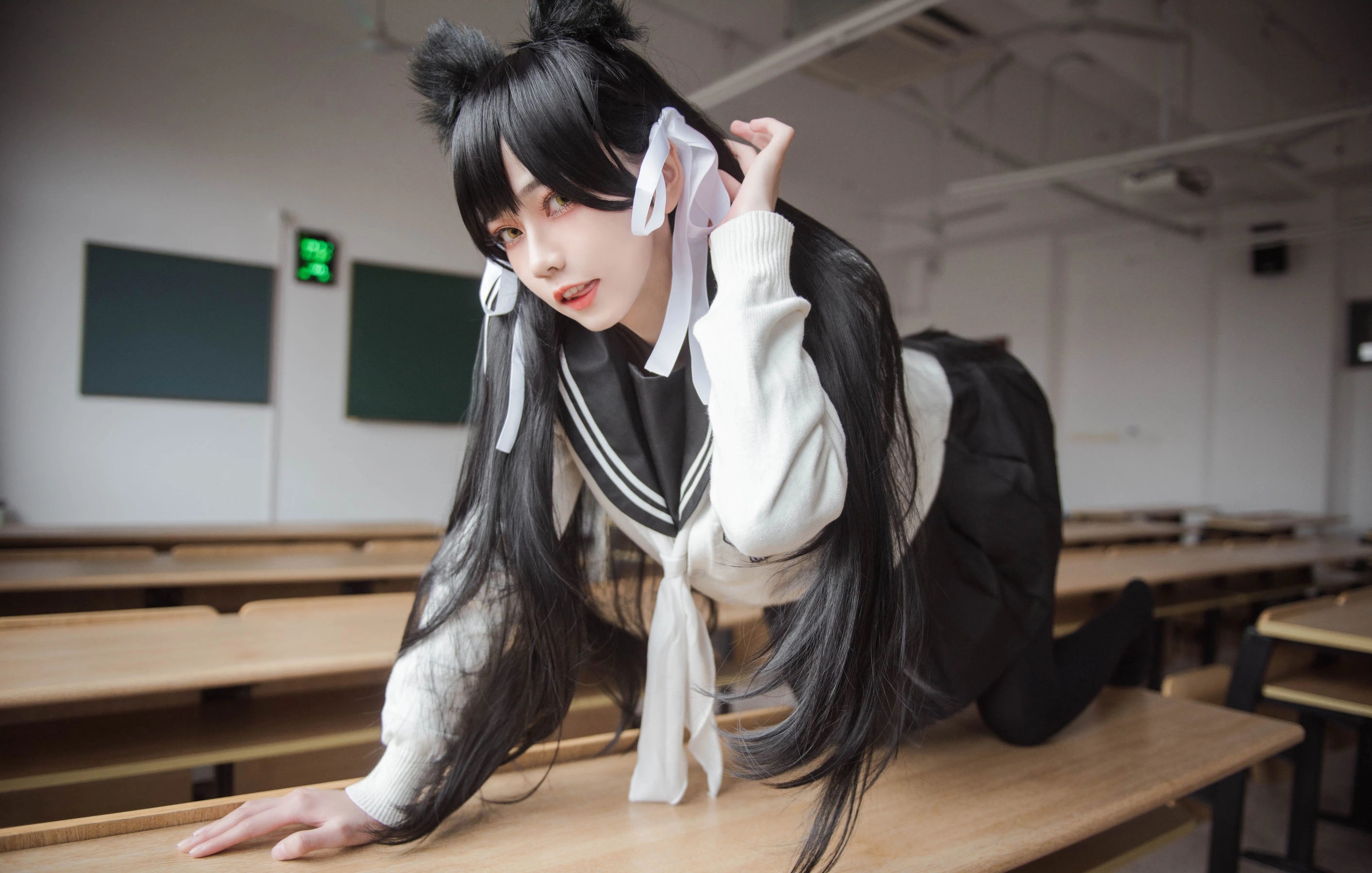 小妖精你的负卿 – 爱宕制服插图4
