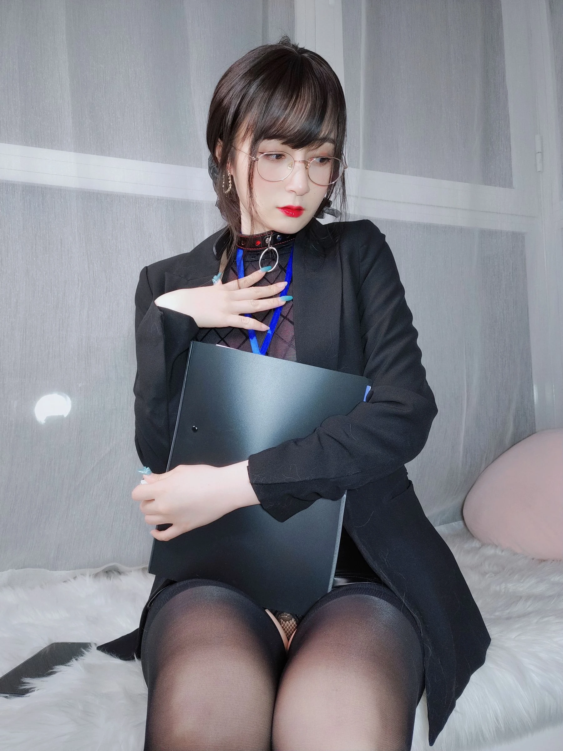 Coser小姐姐白银 – 黑丝情趣插图4