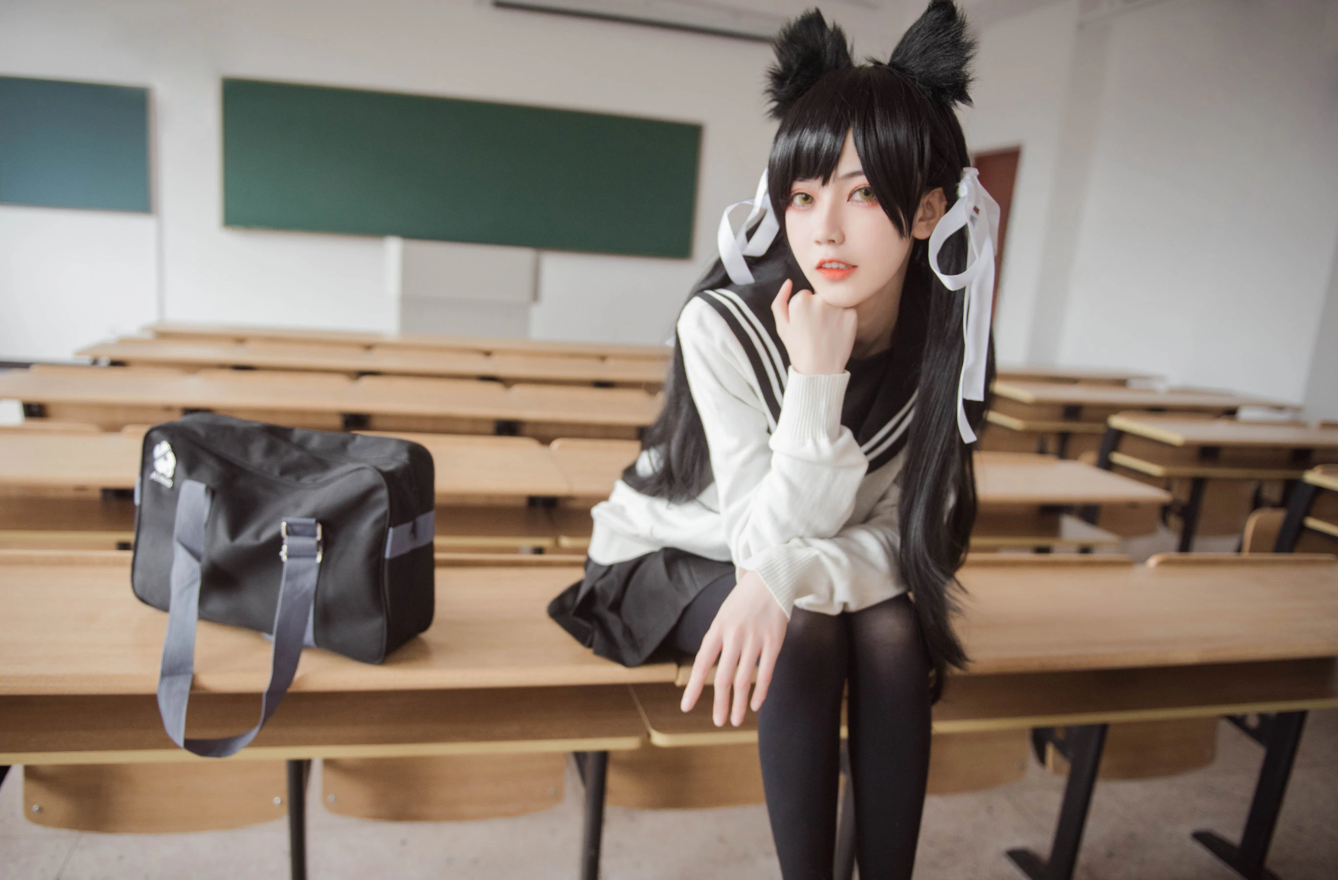 小妖精你的负卿 – 爱宕制服插图7
