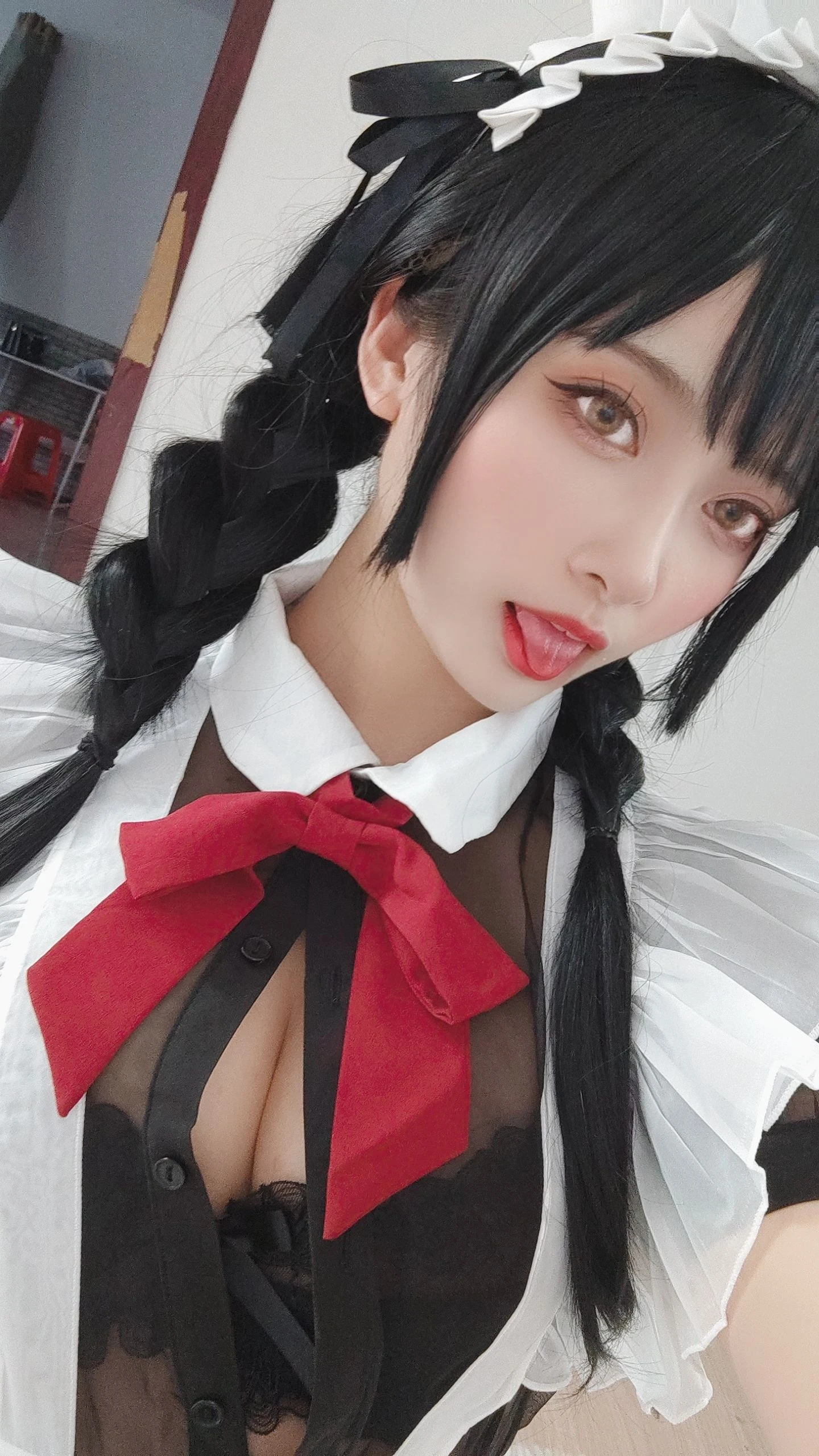 动漫博主洛璃LoLiSAMA – 黑丝女仆插图2