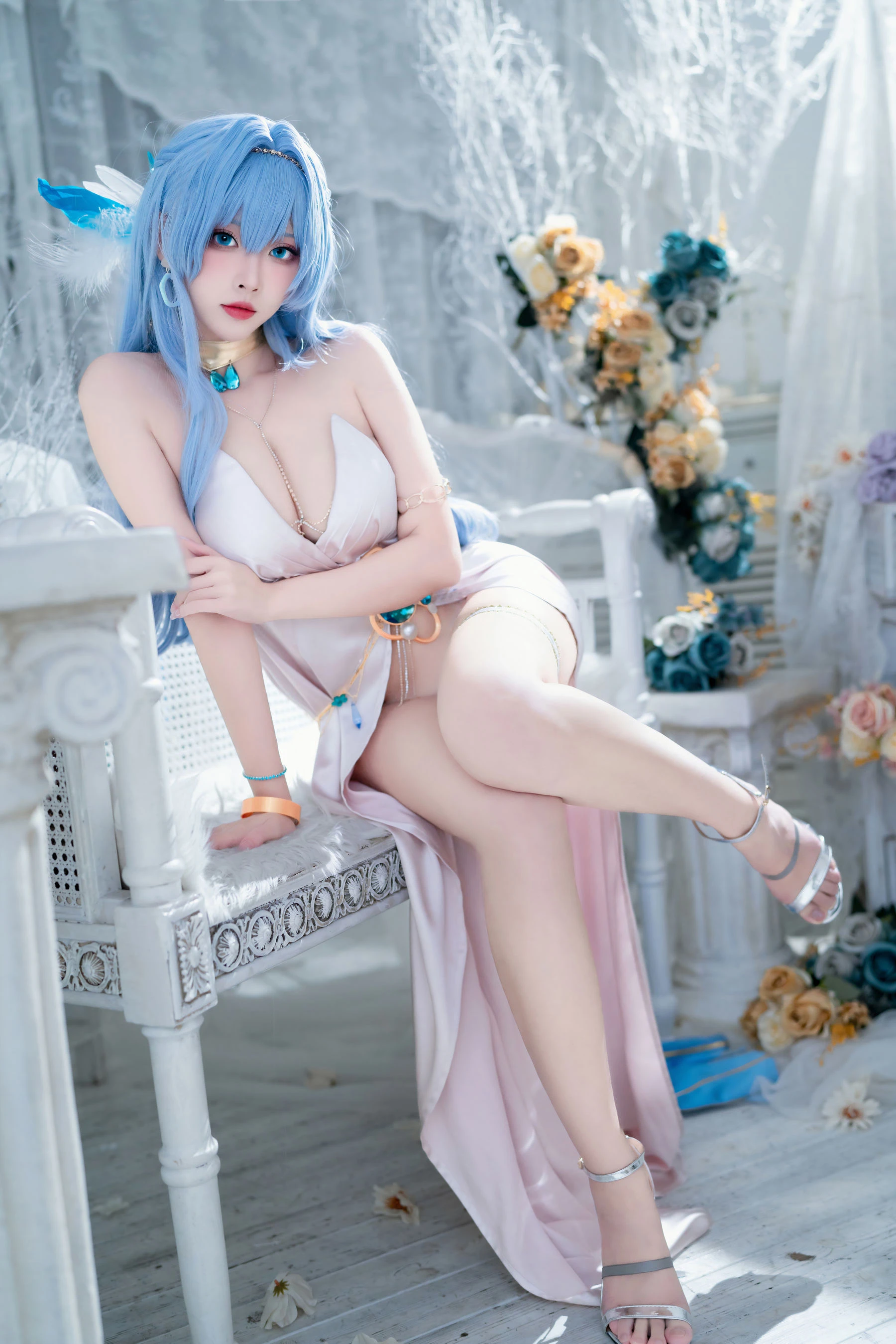 宫本桜 – Nikke胜利女神 海伦娜礼服 [19P]插图3