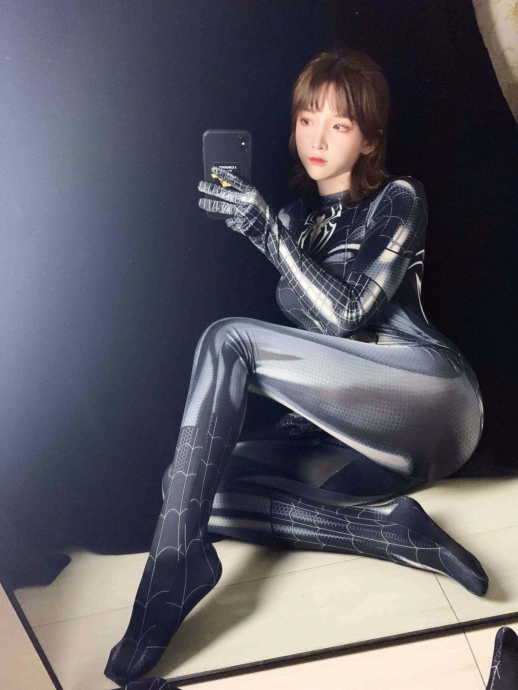 一小央泽 – 黑蜘蛛插图1