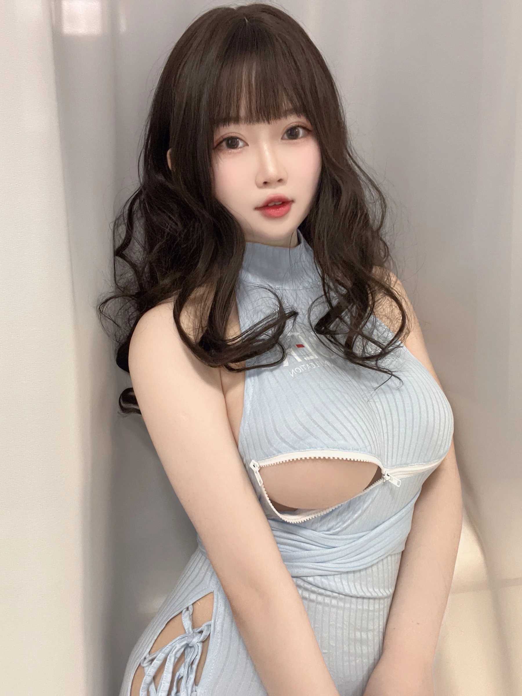 蜜桃少女是依酱呀 – 妹妹插图2