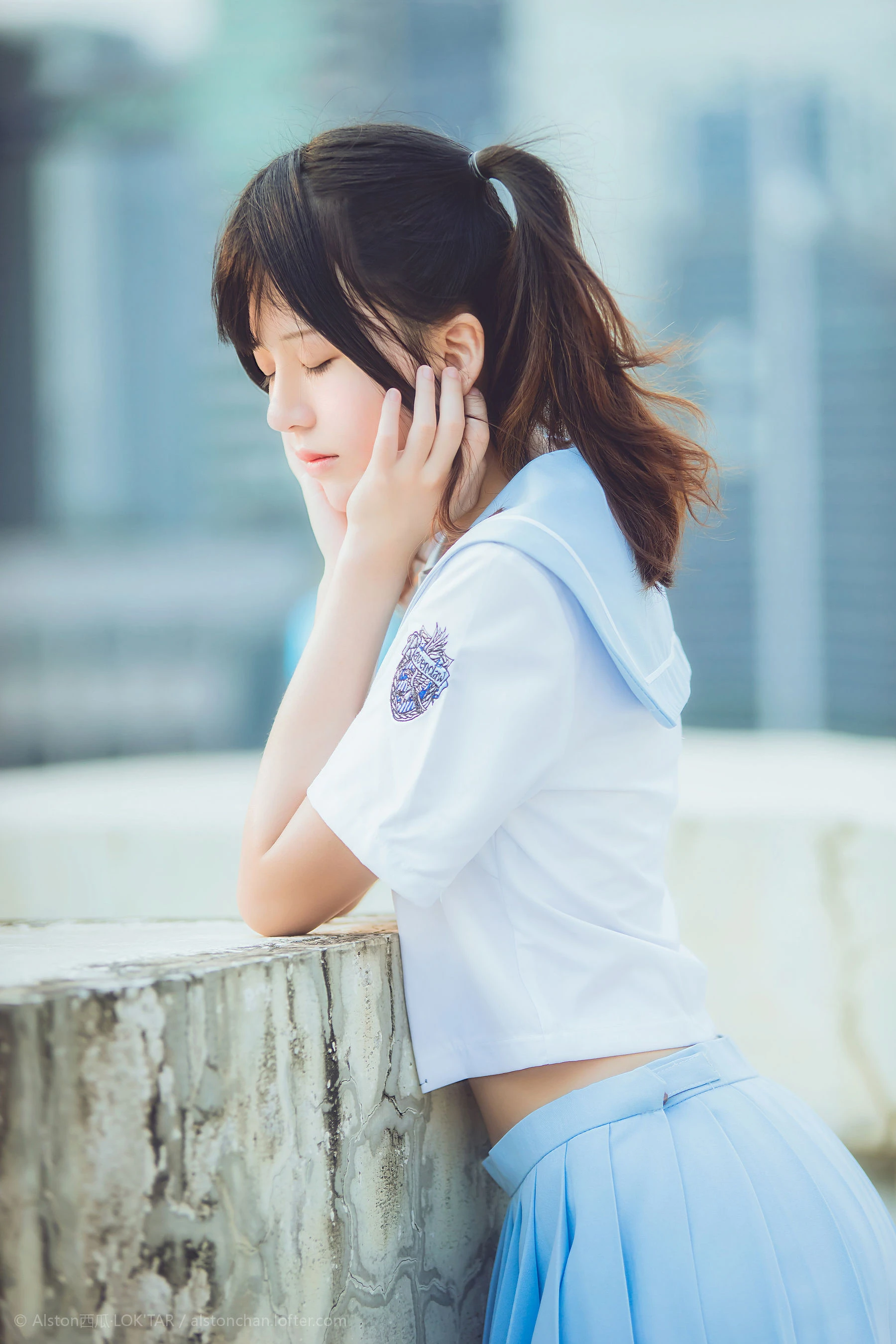 桜桃喵 穿制服的样子插图1