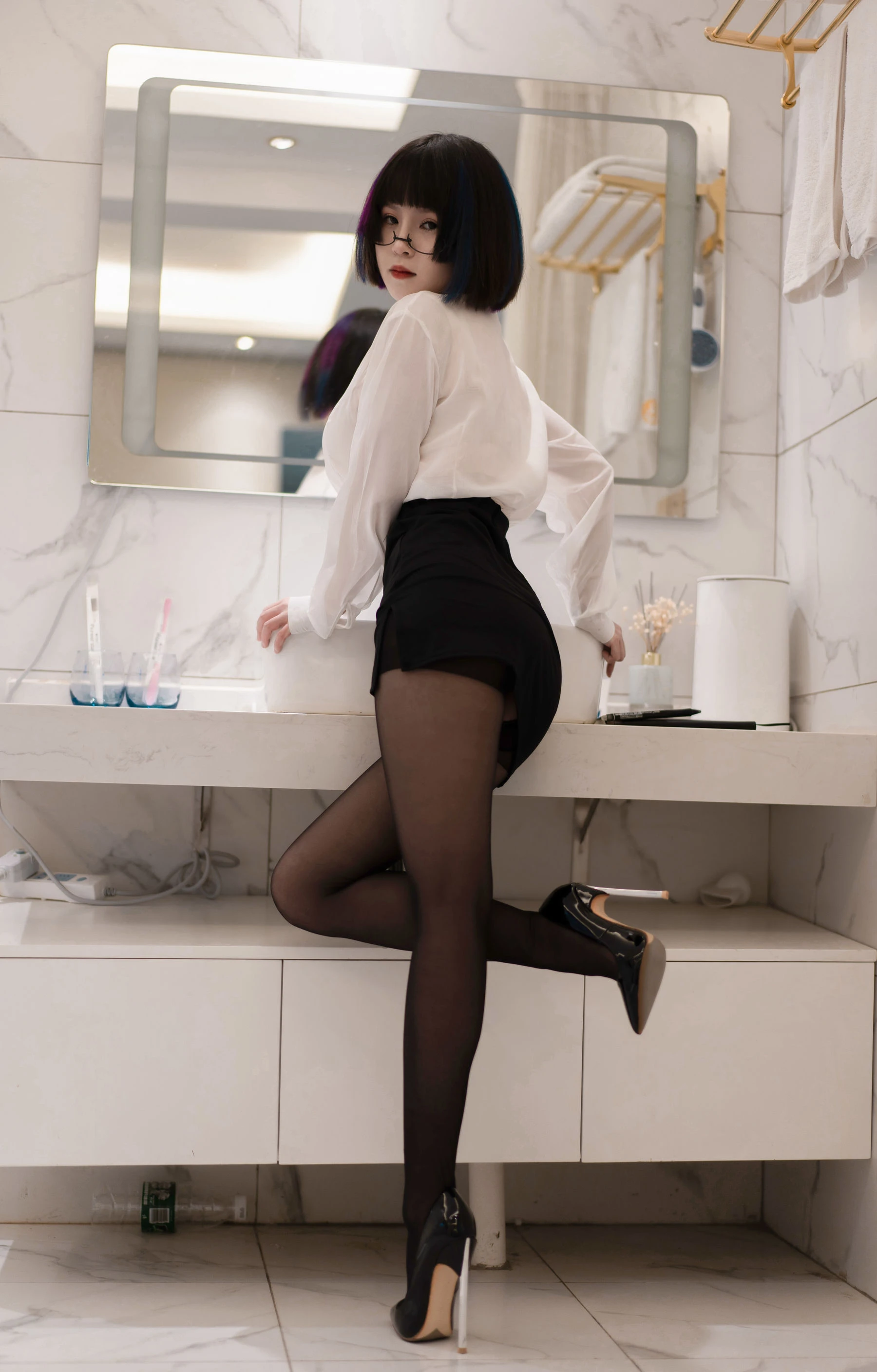美少女晕崽 – 迷情小秘插图6