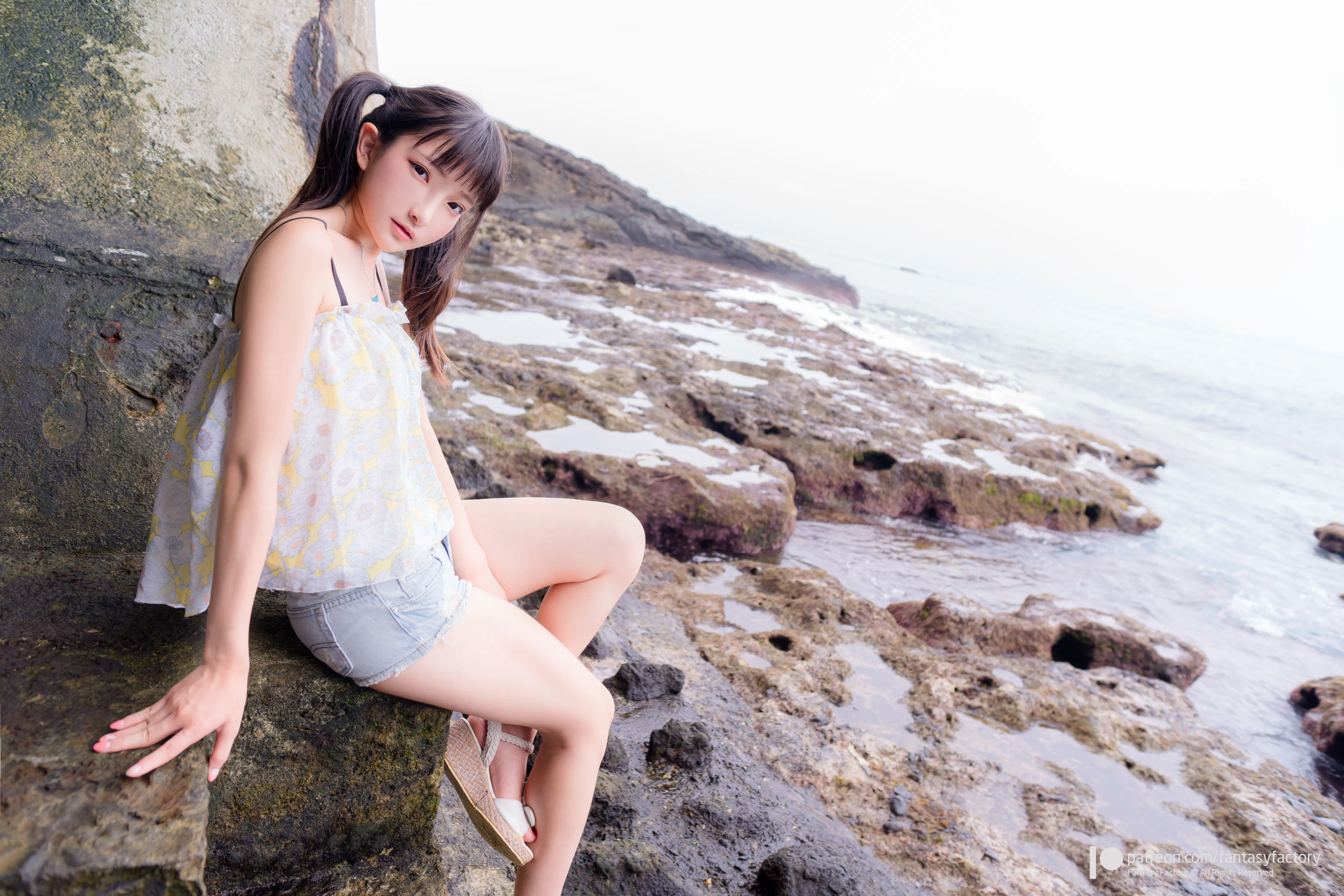 小丁 《Fantasy Factory》 – 2019.10 小可爱 兔耳 魔女 [78P]插图1