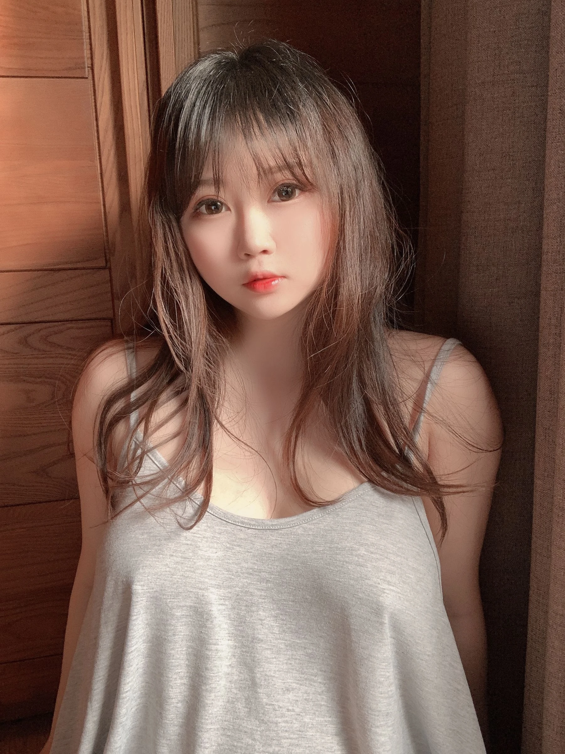 蜜桃少女是依酱呀 – 光插图4