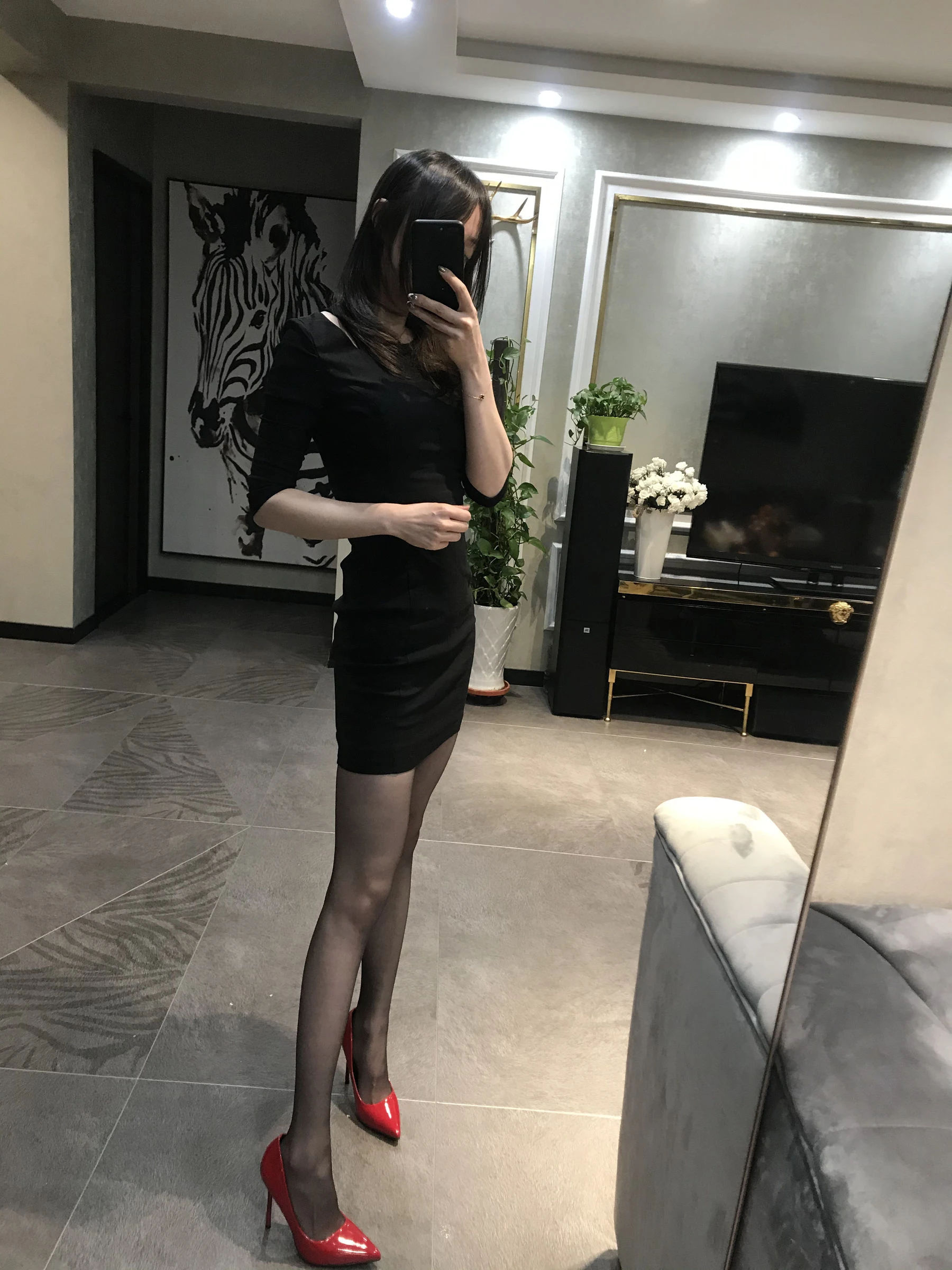 丝足博主麋鹿_Monroe 2020.04.02 黑色丝情高清在线免费欣赏–微密图社-微密图社