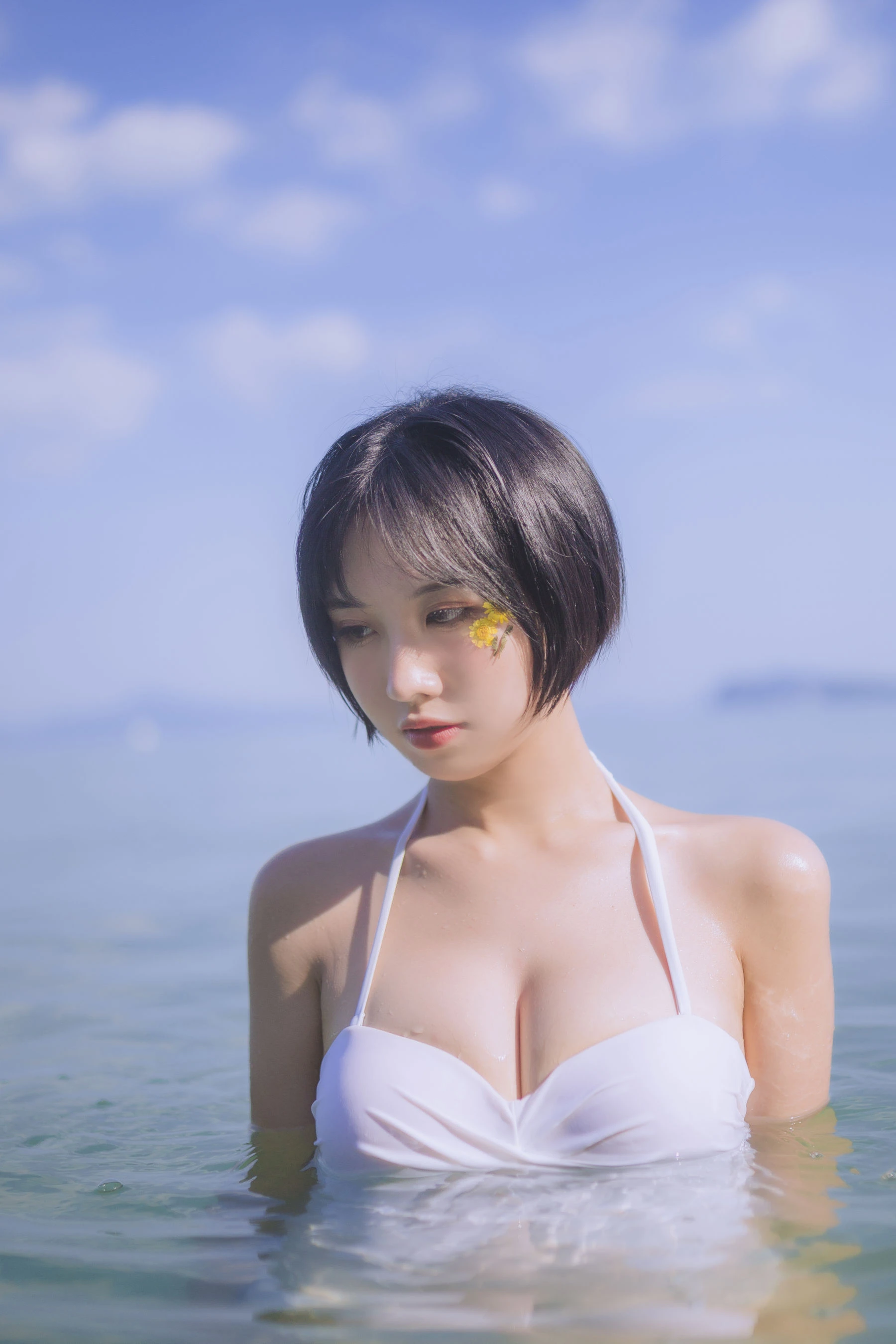 次元少女念雪ww – 白色泳衣插图1