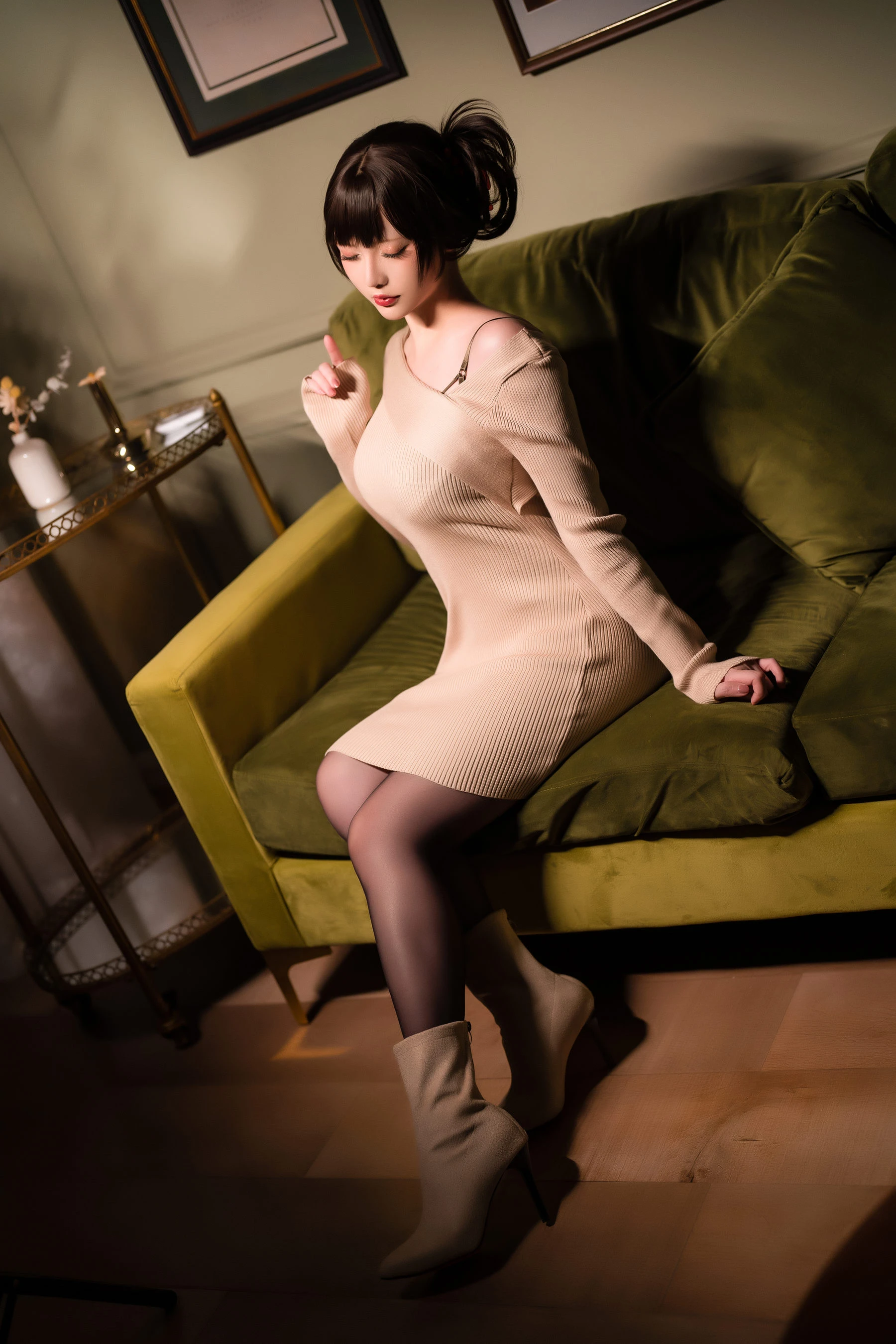 Coser小姐姐星之迟迟 – 室内 生香 [106P]插图3