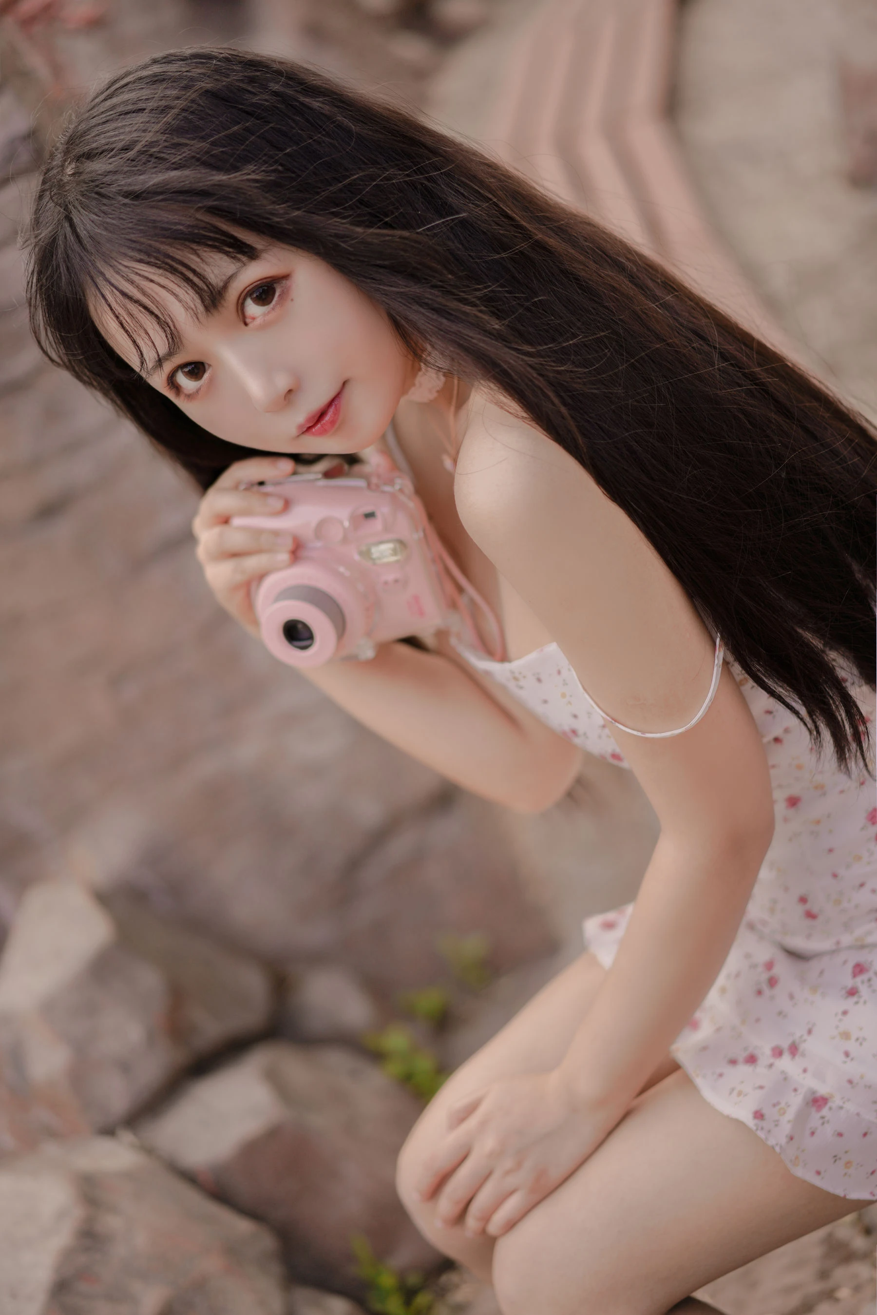大眼萌妹黑猫猫OvO – 风 [26P]插图2