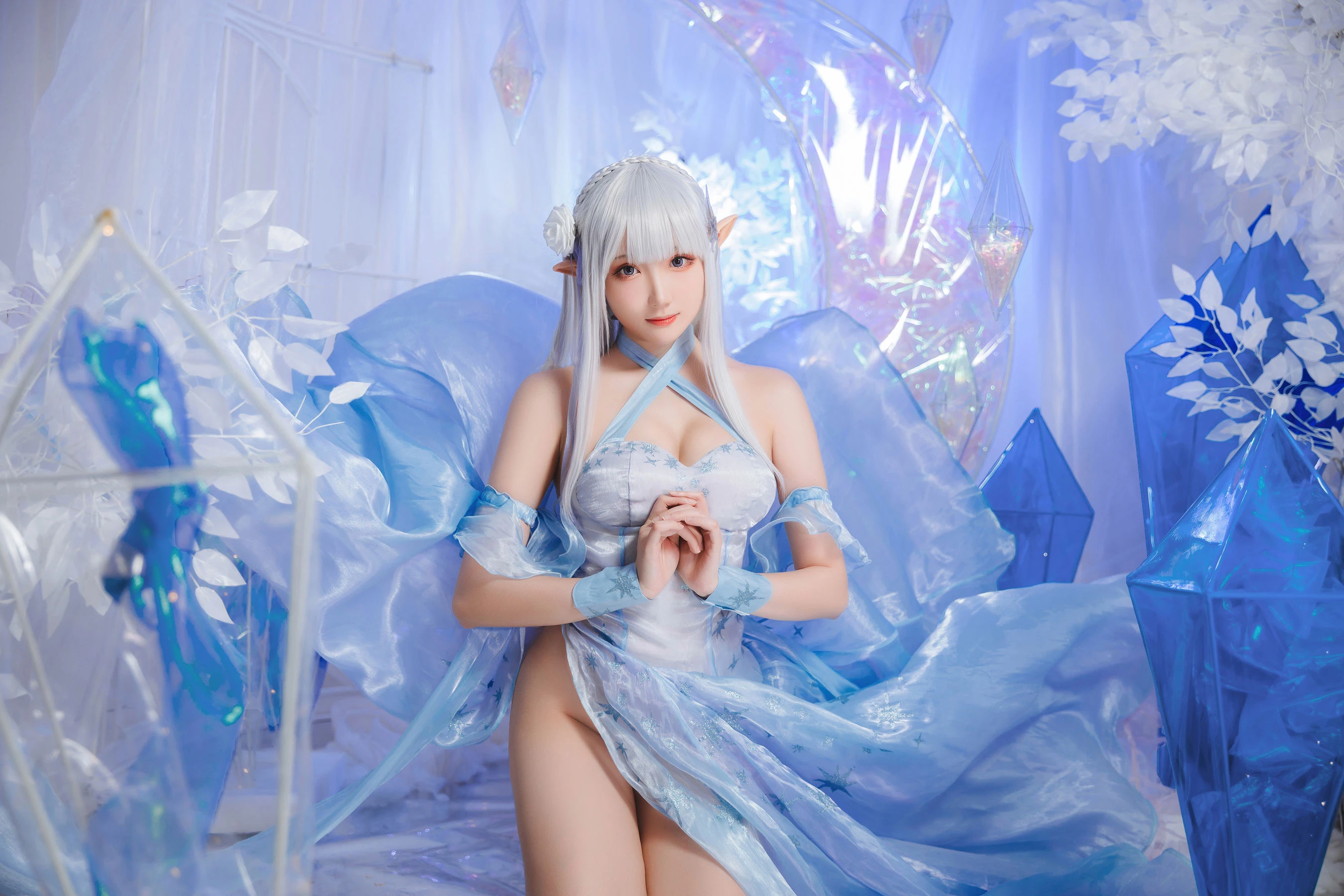 Coser瓜希酱福利 – 爱蜜莉雅 水晶礼服 [28P]插图5