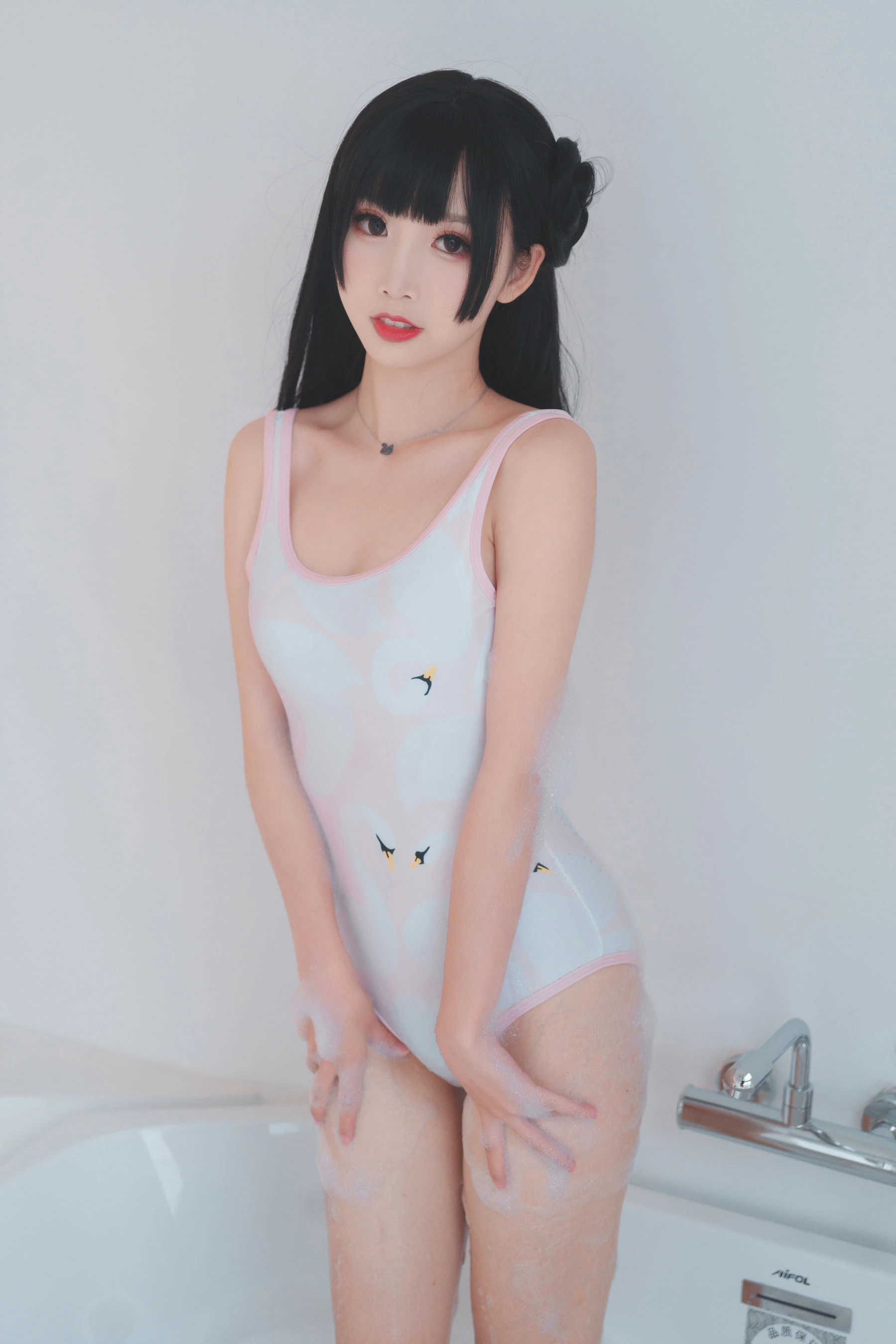 可爱人气Coser面饼仙儿 – 浴缸泡泡插图4