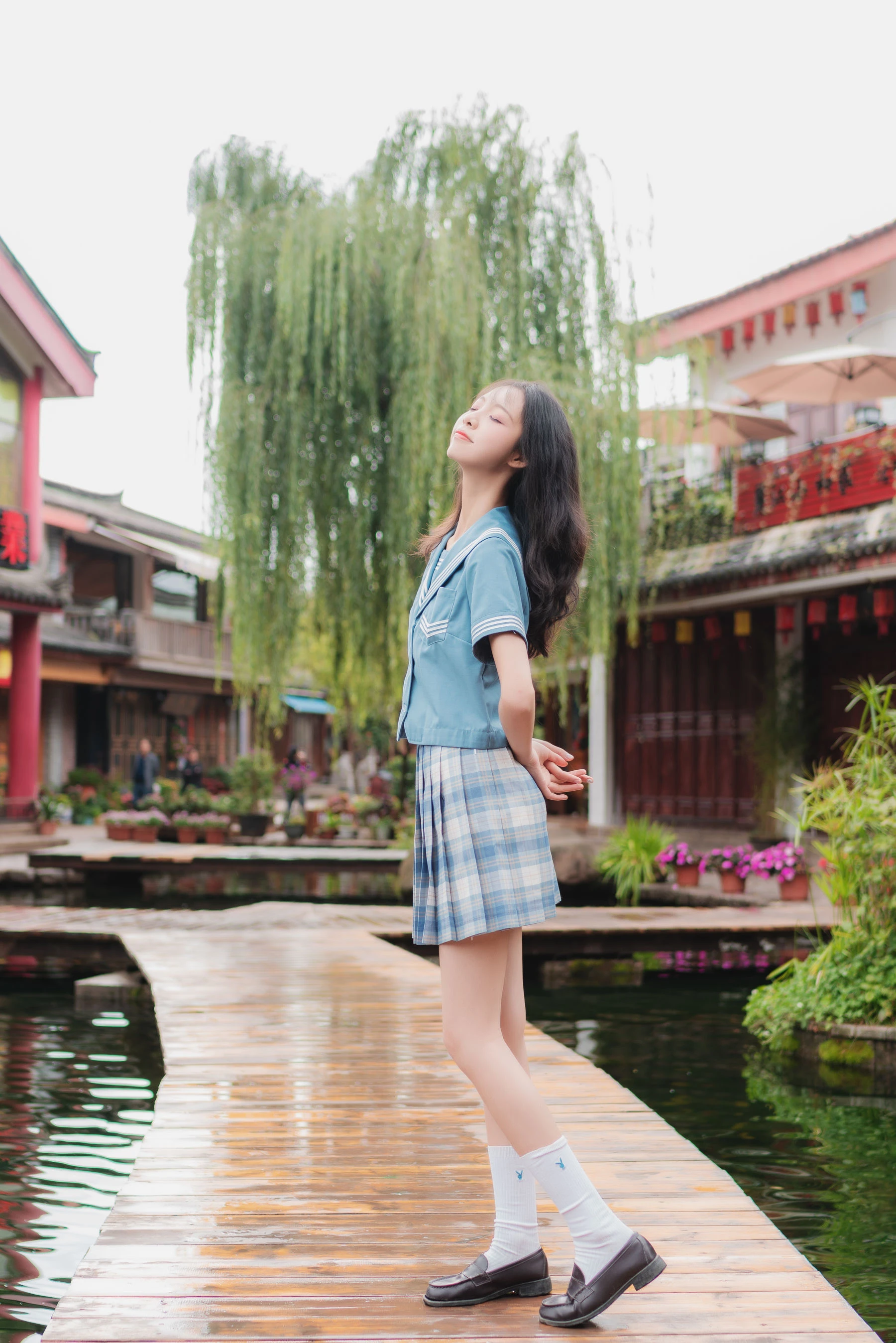 清纯妹子西瓜 丽江写真JK户外高清在线免费欣赏–微密图社-微密图社
