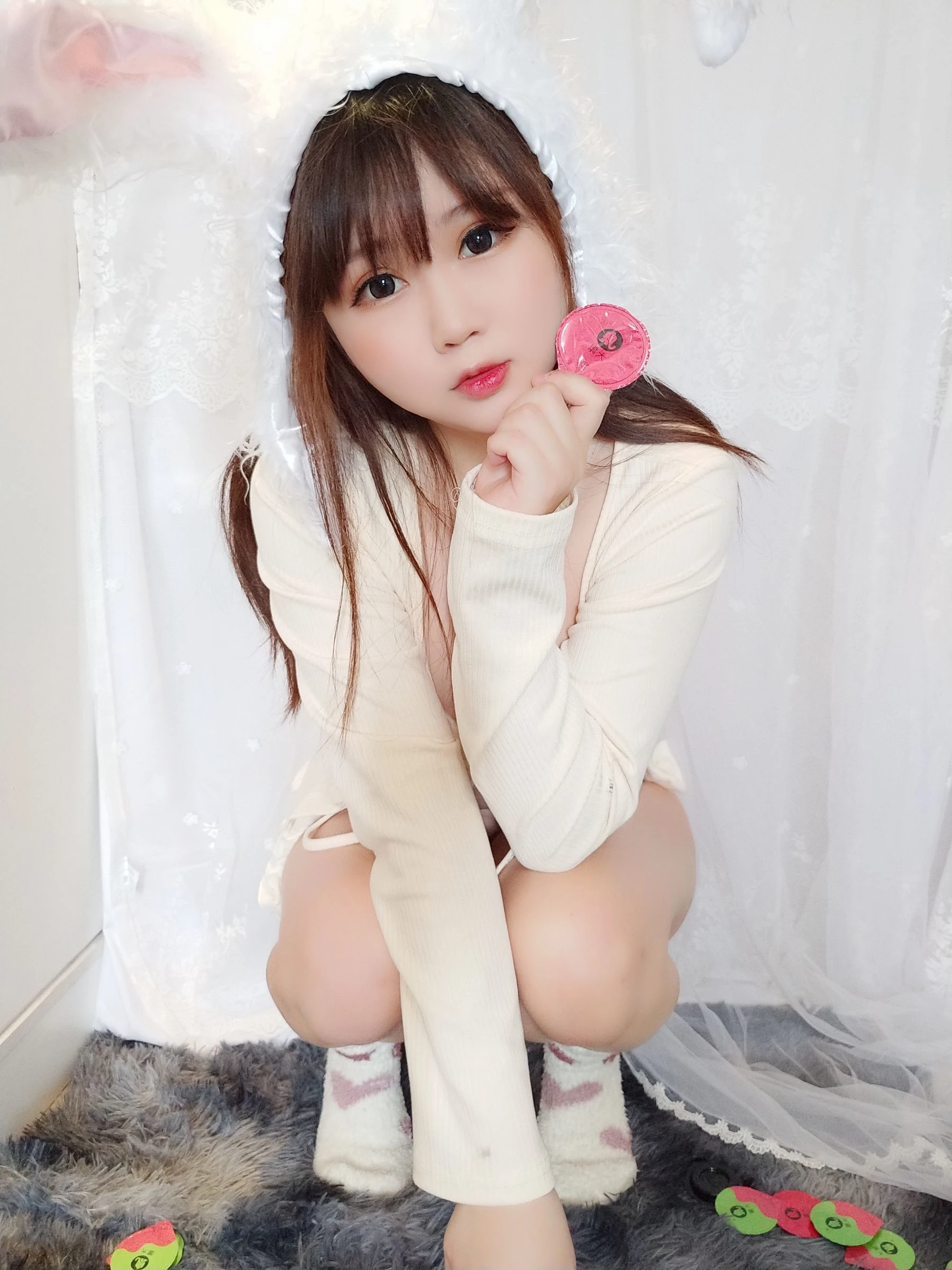 蜜桃少女是依酱呀 – 小白兔插图7