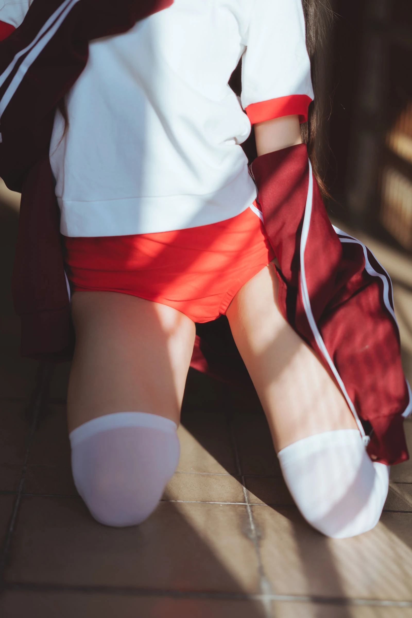 桜桃喵 – 红色体操服 [44P]插图6