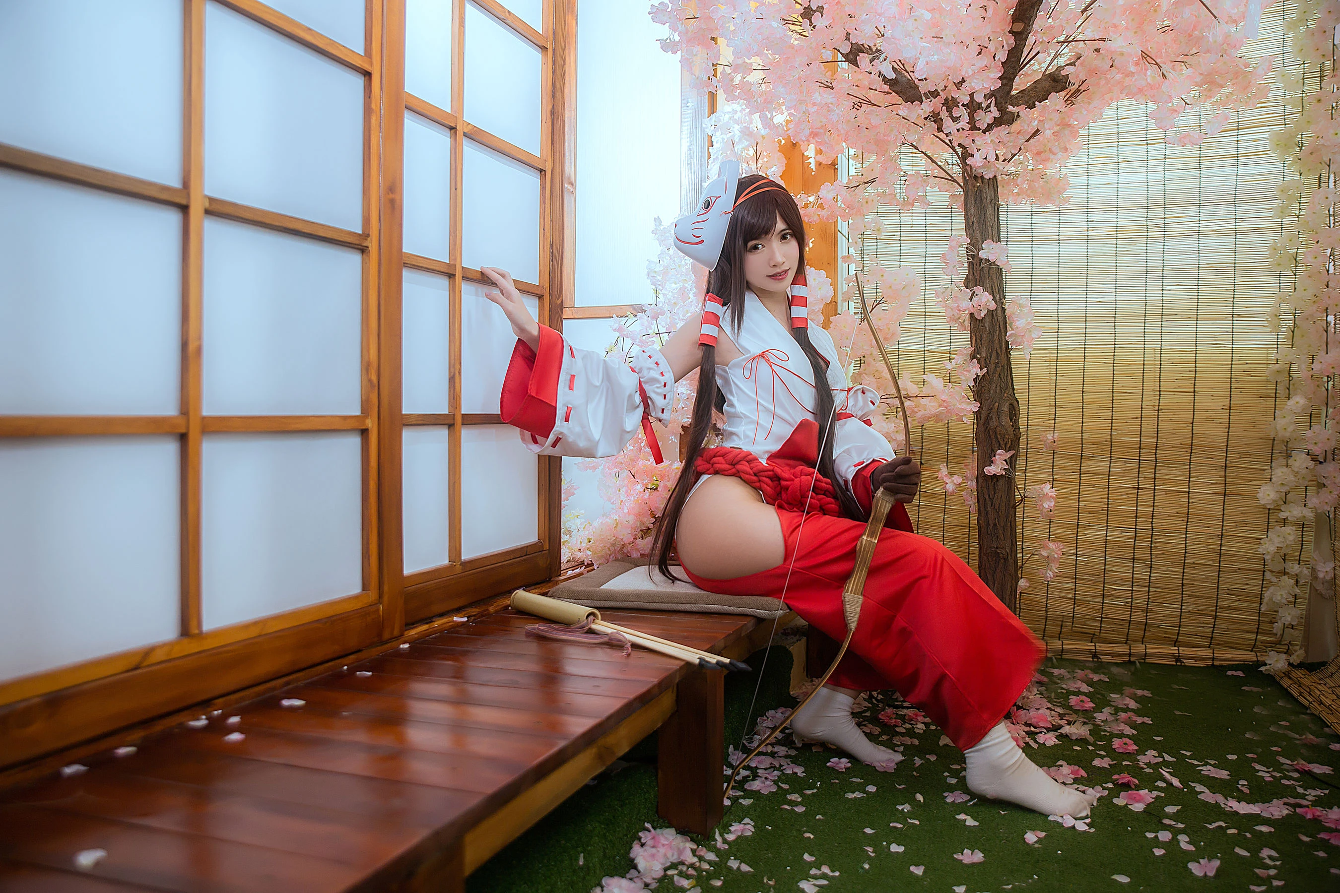 鳗鱼霏儿 – 巫女 [19P]插图1