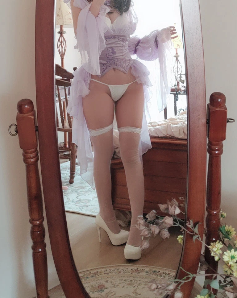 Cosplay日奈娇 – 睡美人 自摄 [44P]高清在线免费欣赏–微密图社-微密图社