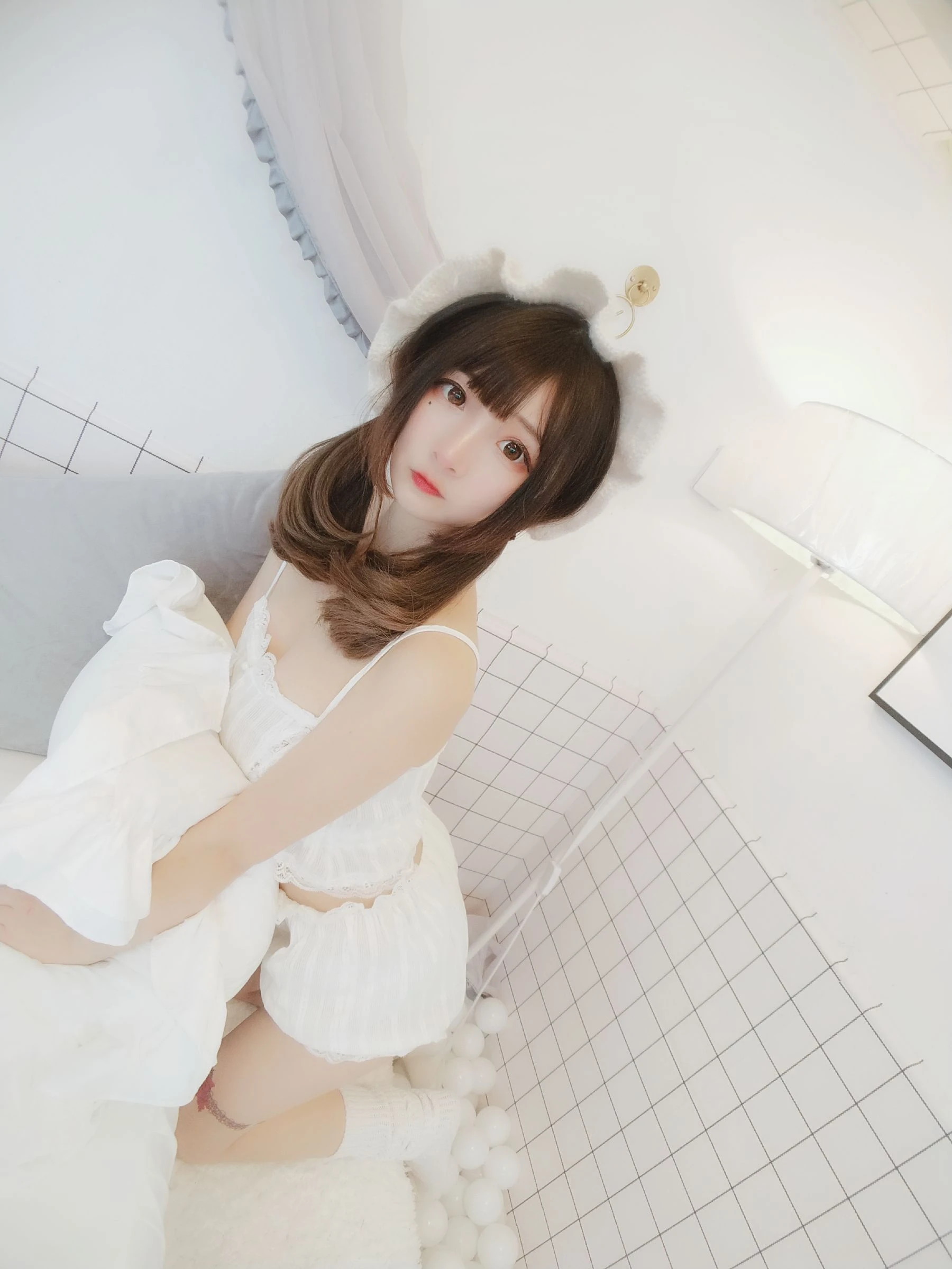 二次元美女古川kagura – 少女睡衣插图2