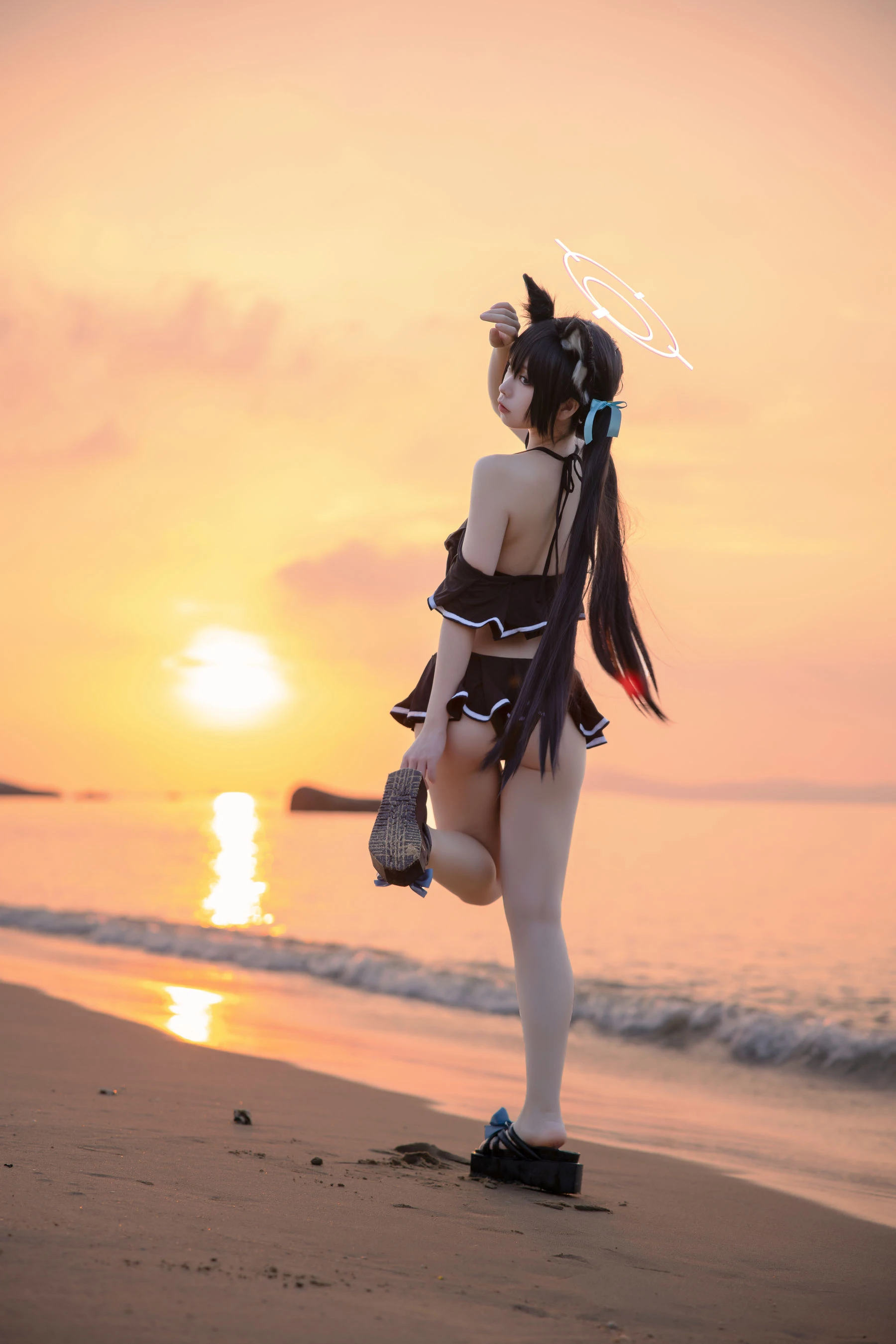 动漫博主G44不会受伤 – 碧蓝档案 黑見芹香 海边泳装插图7