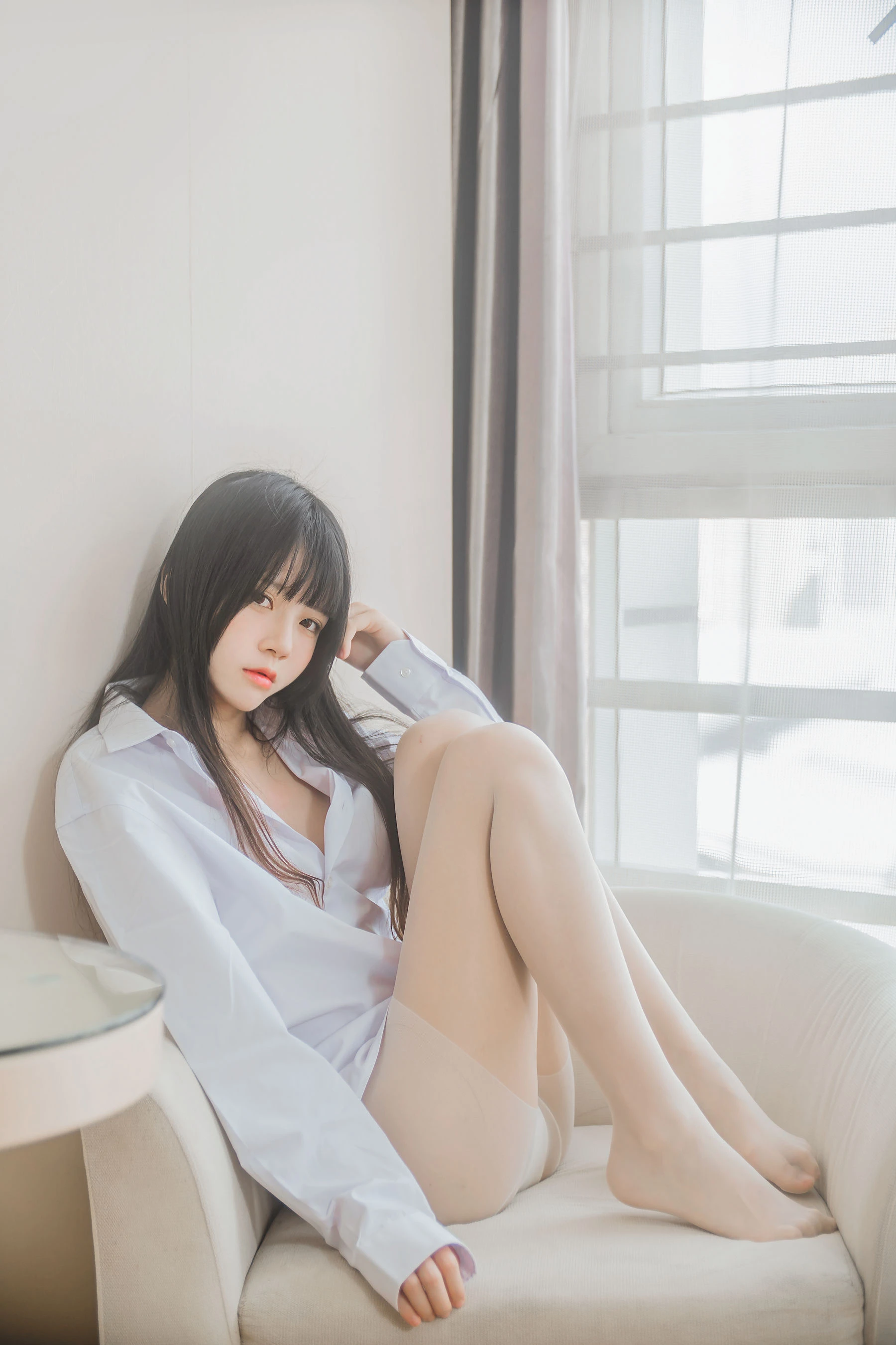 桜桃喵《桜桃未熟 – 白衬衫散发》插图2