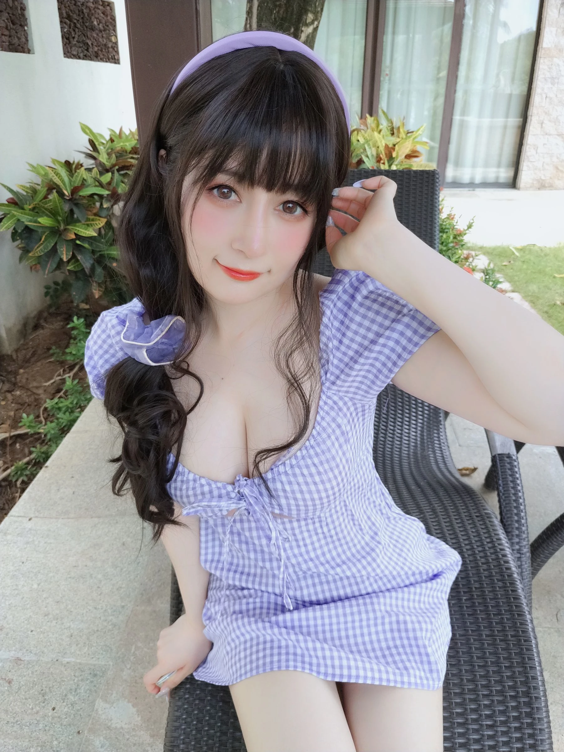 Coser小姐姐白银 – 夏日的格子连衣裙插图2