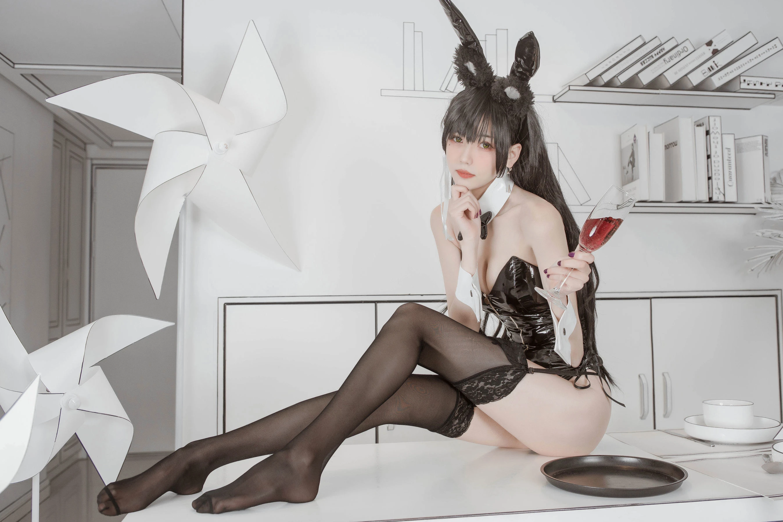 小妖精你的负卿 爱宕兔女郎插图3