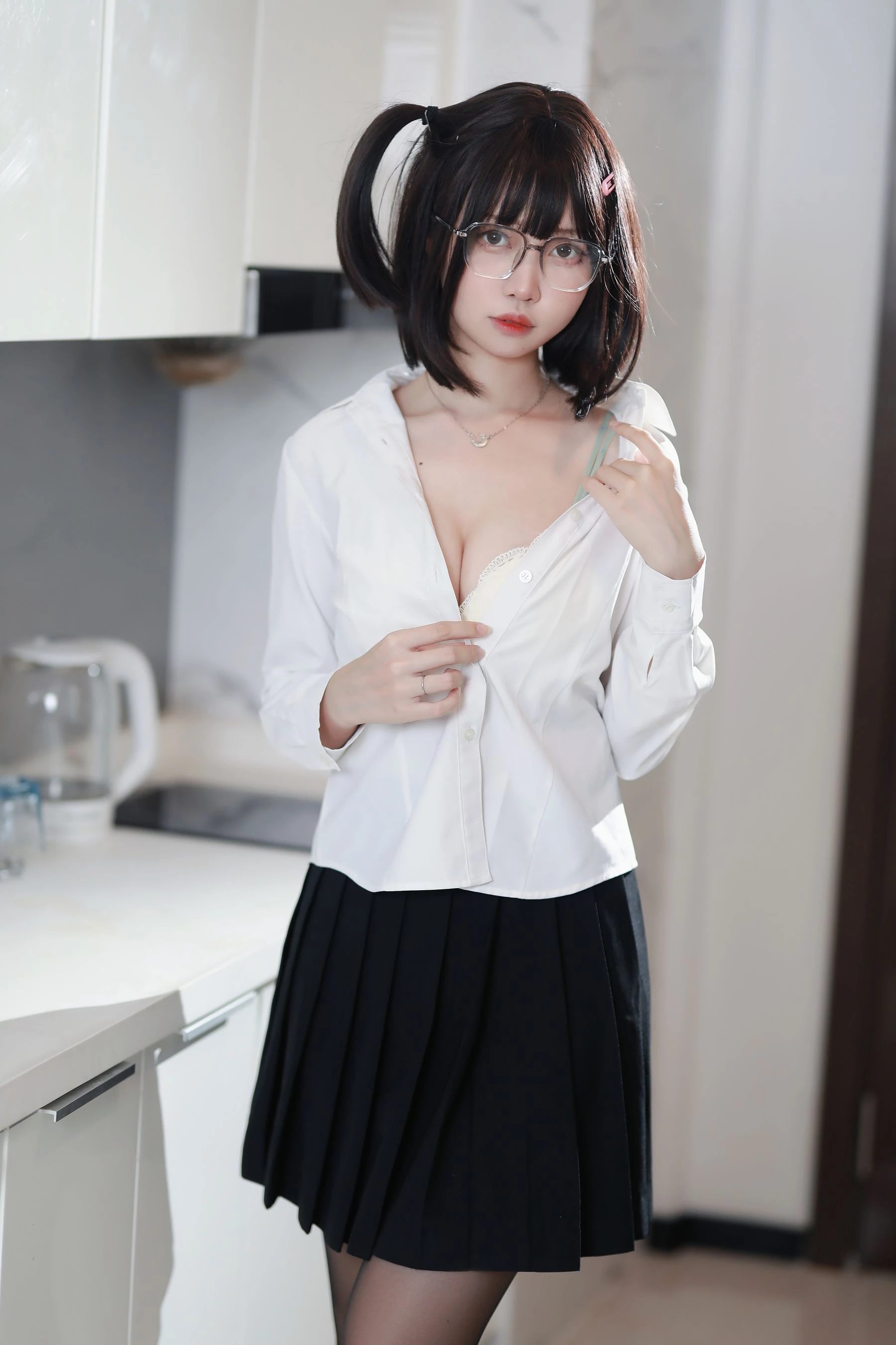 洛桑w伊梓 – 眼镜妹妹插图5