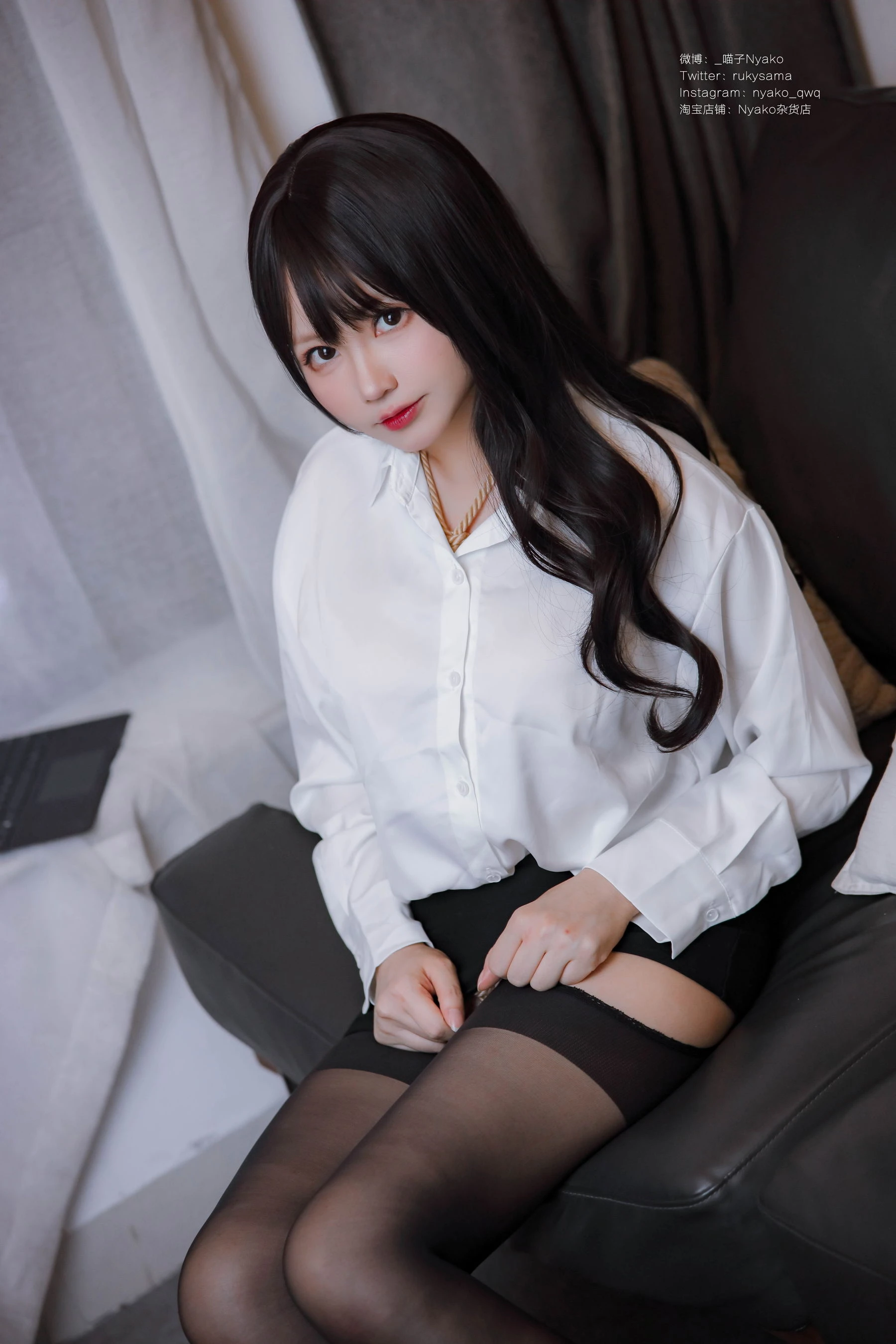 萌妹子Nyako喵子 – 隣のやばいお姉さん OL插图1