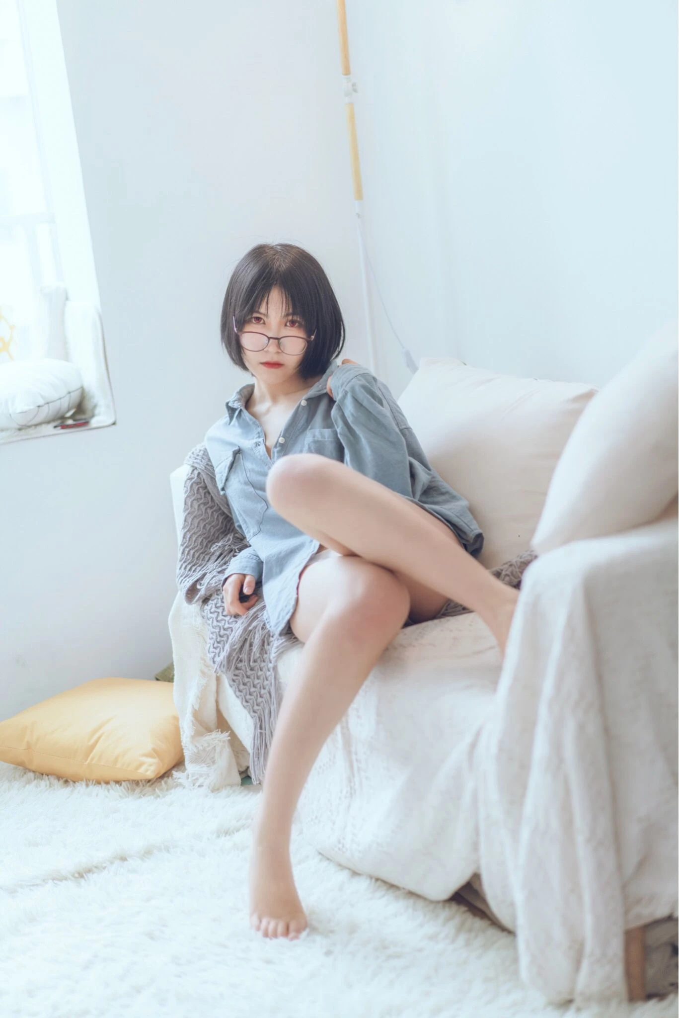 COSER美女逐月su 蓝色衬衫插图3