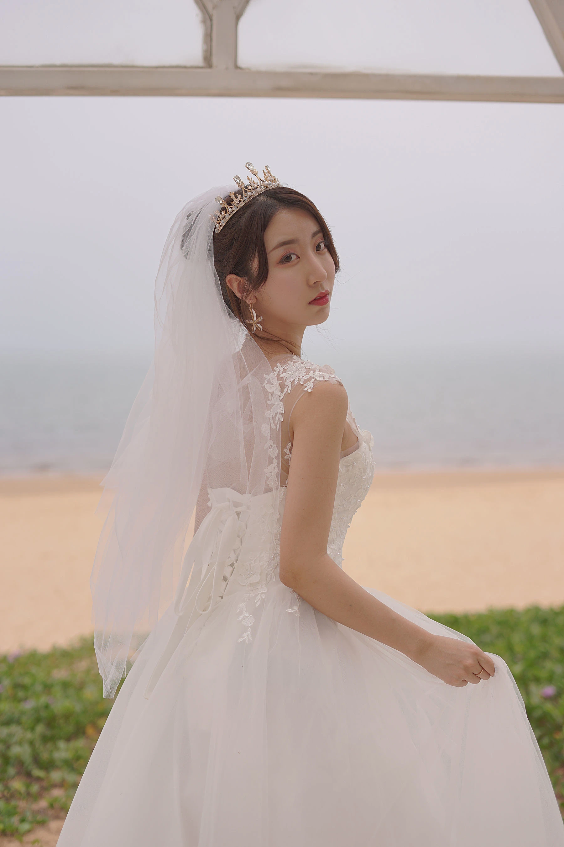 人气Coser黑川 – 海岛之旅 婚纱插图5