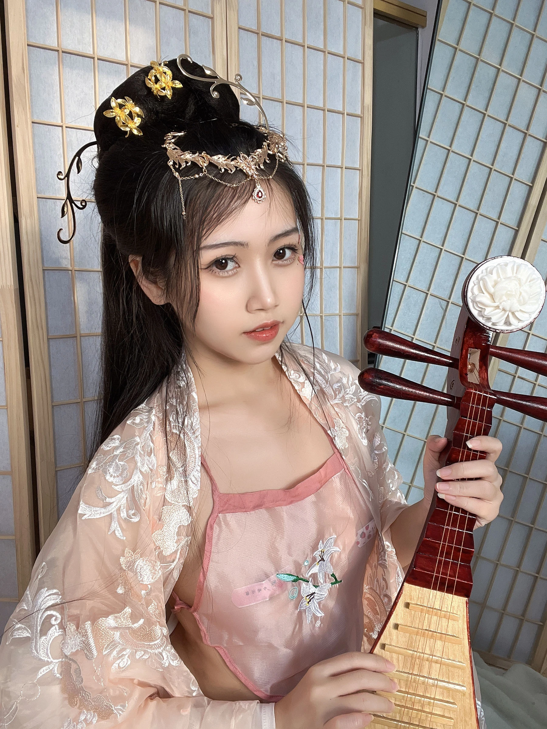 微博人气Coser不呆猫 – 宫廷仕女 [56P]高清在线免费欣赏–微密图社-微密图社
