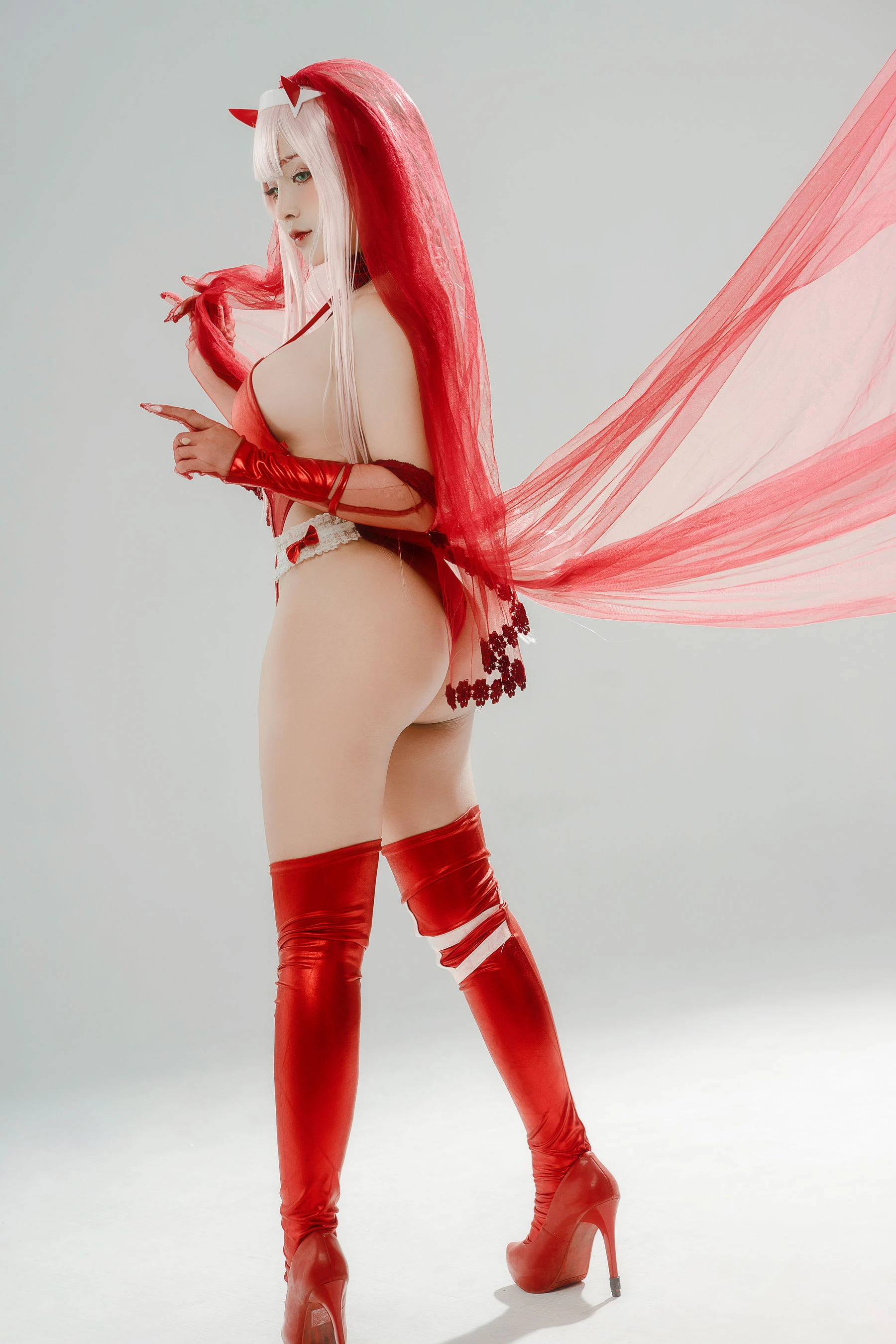 Sayo Momo – Zero Two Wedding Dress插图2