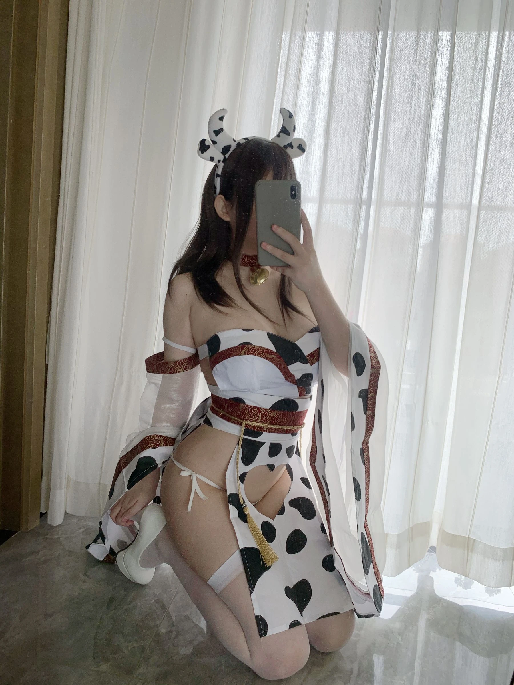 蜜桃少女是依酱呀 – 牛牛和服插图5