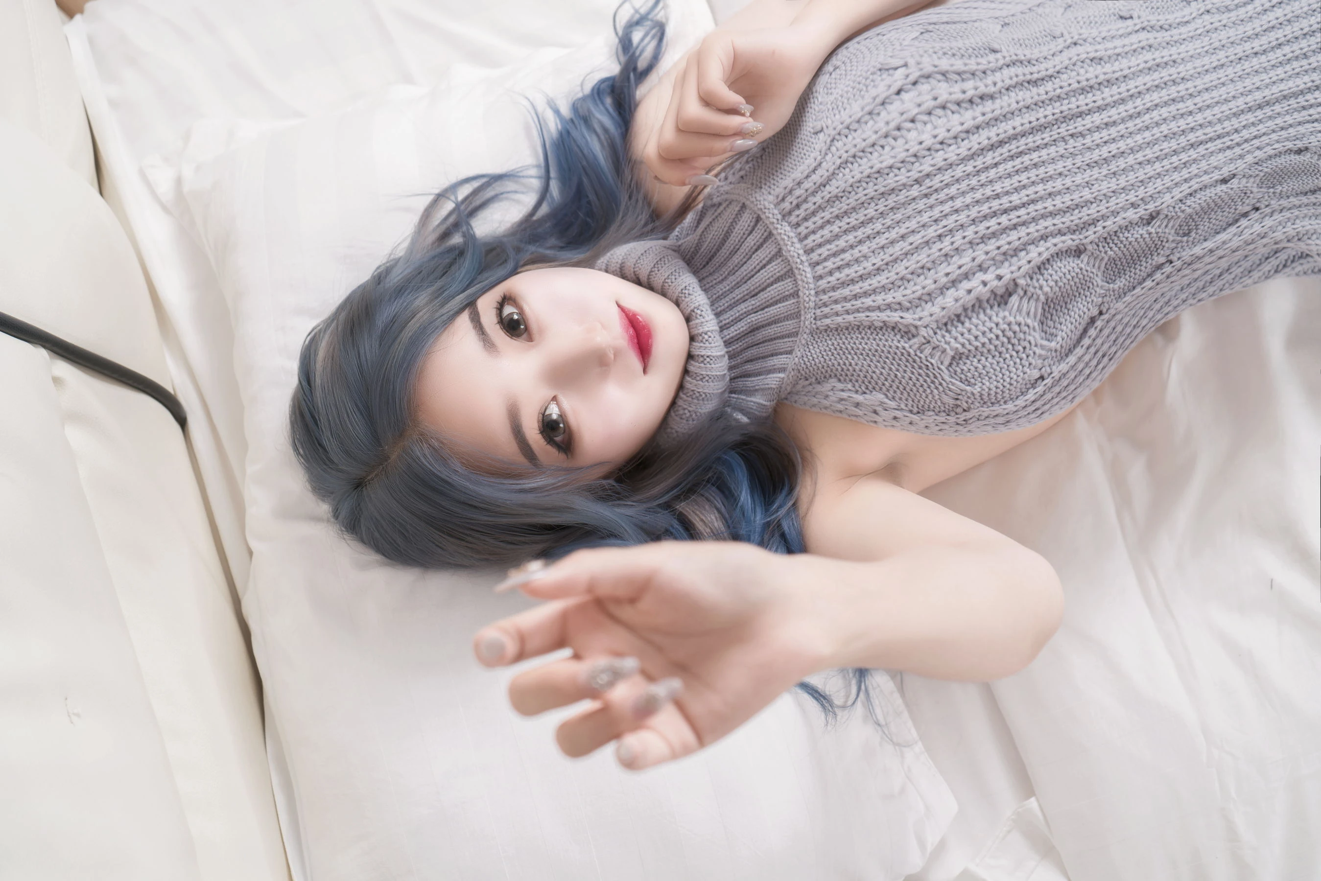 eloise软软 – 毛衣少女插图3