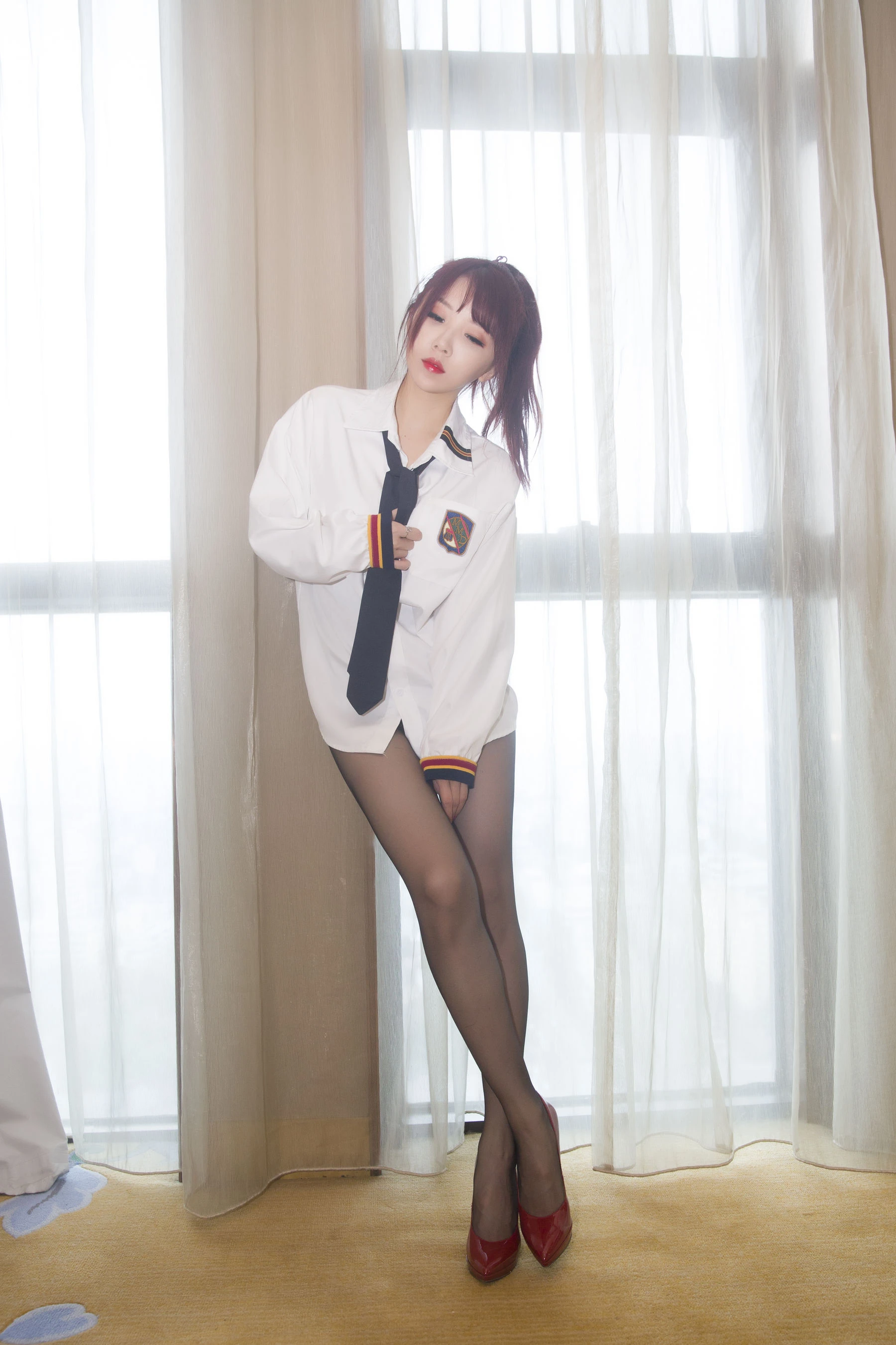 斗鱼主播小女巫露娜 – 白衬衣 [28P]插图2