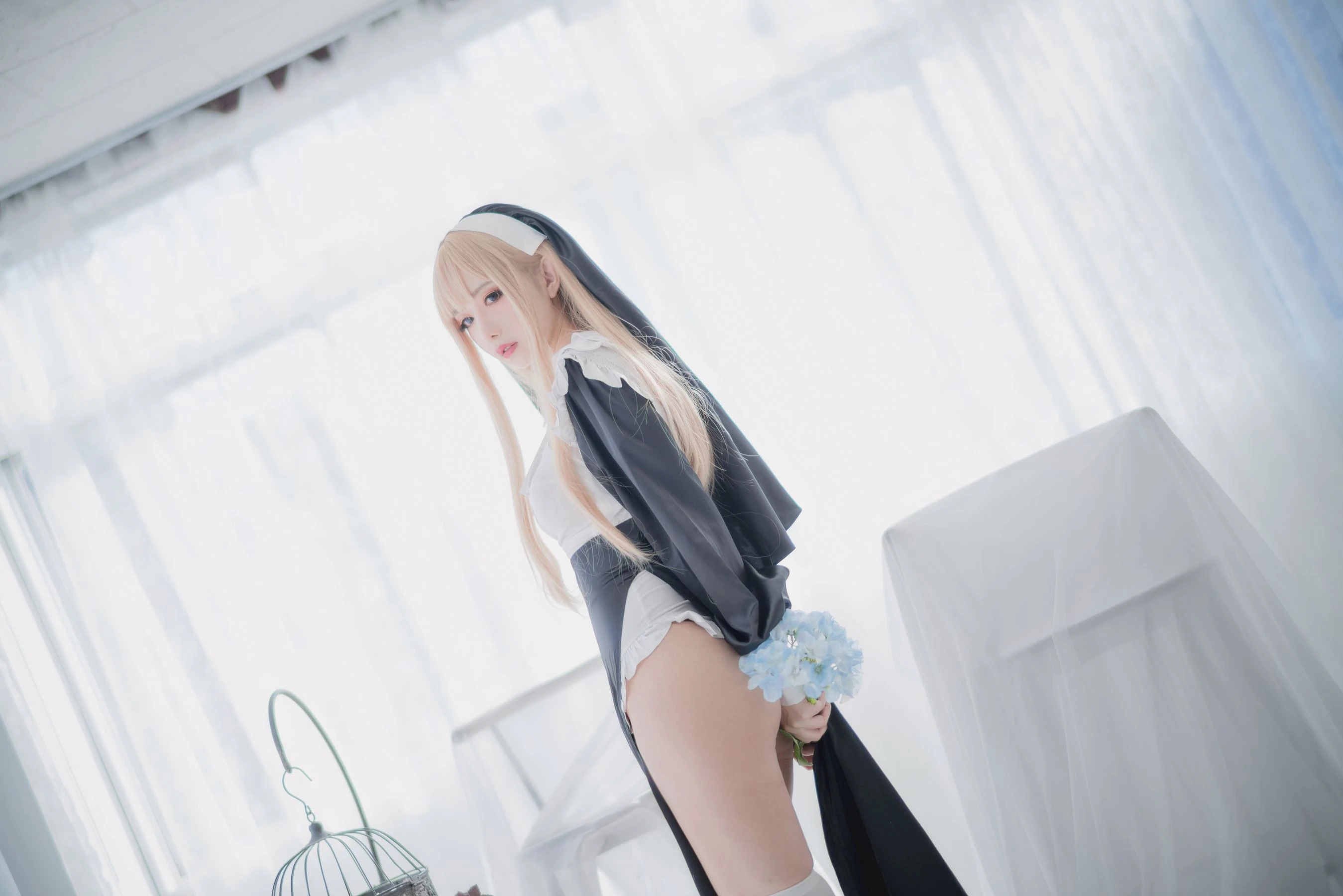 Shika小鹿鹿 – 修女插图1