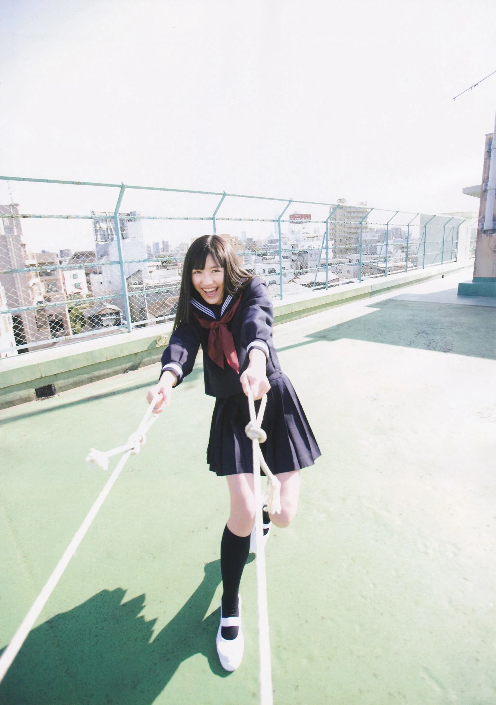 渡邊麻友『1st写真集 まゆゆ』 渡边达生插图5