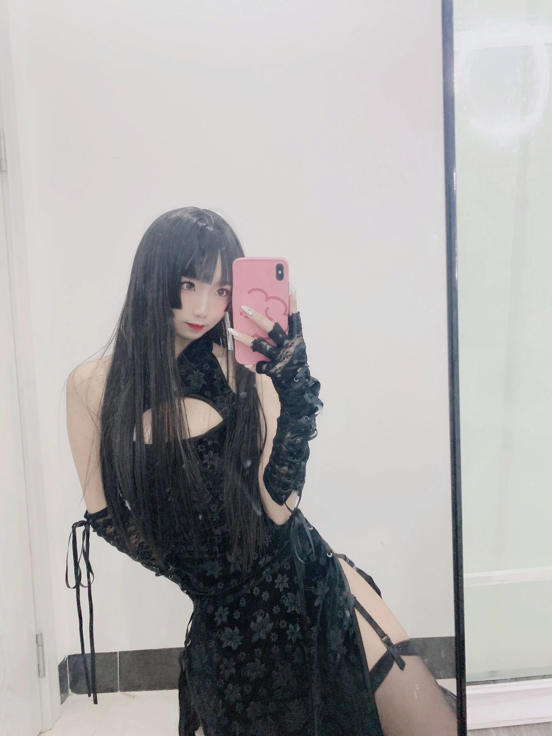 白嫩美少女鬼畜瑶 黑色旗袍插图2